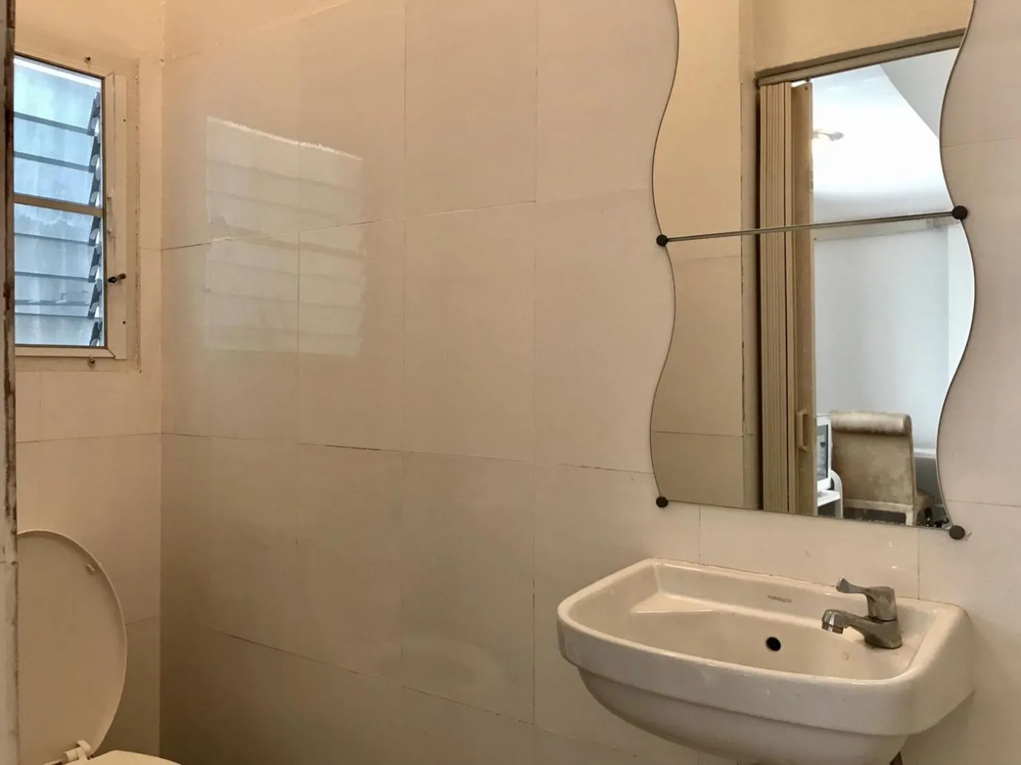 Bathroom in 12/14 HOME Studio