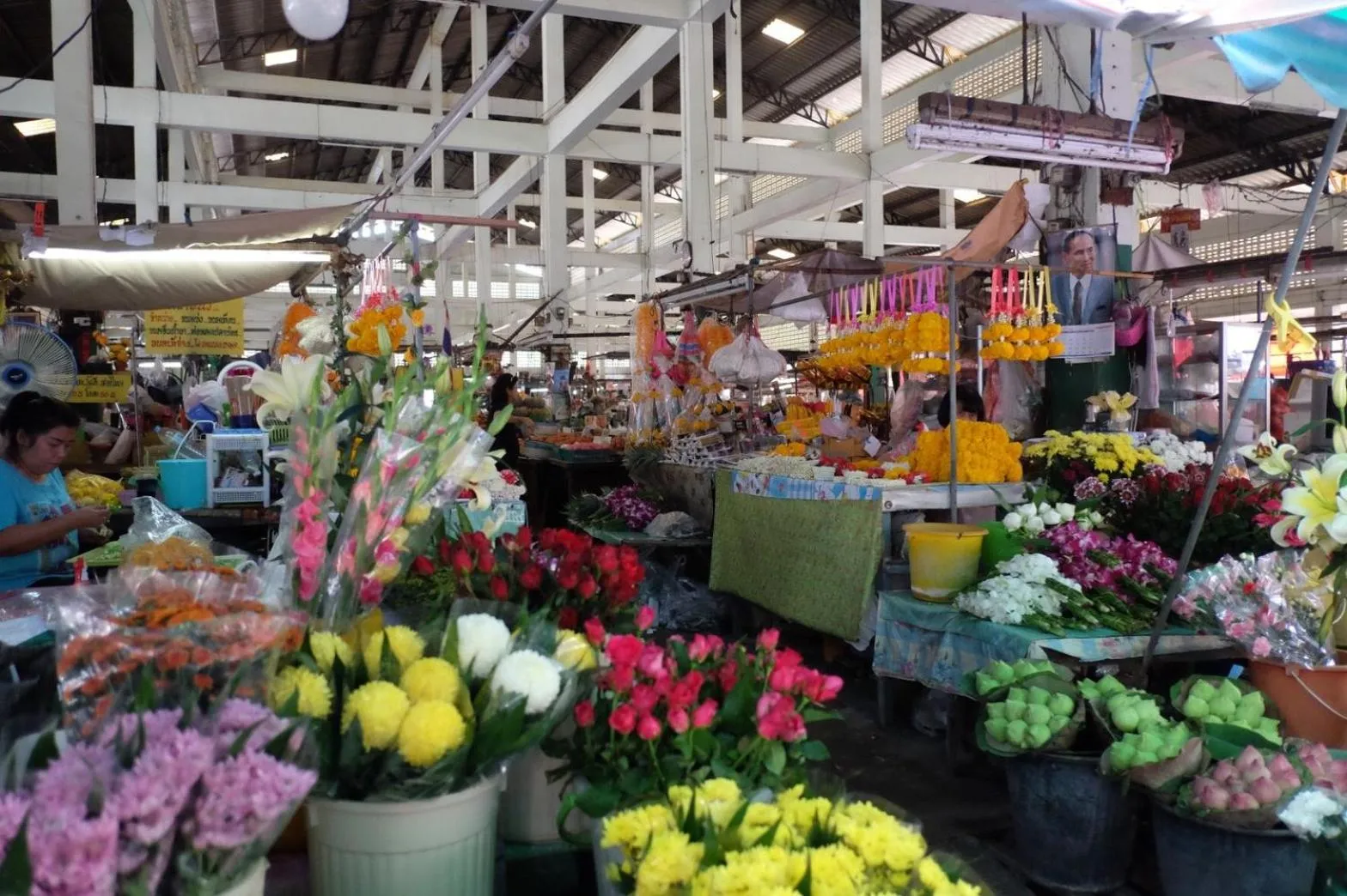 Neighbourhood in 12/14 HOME Studio