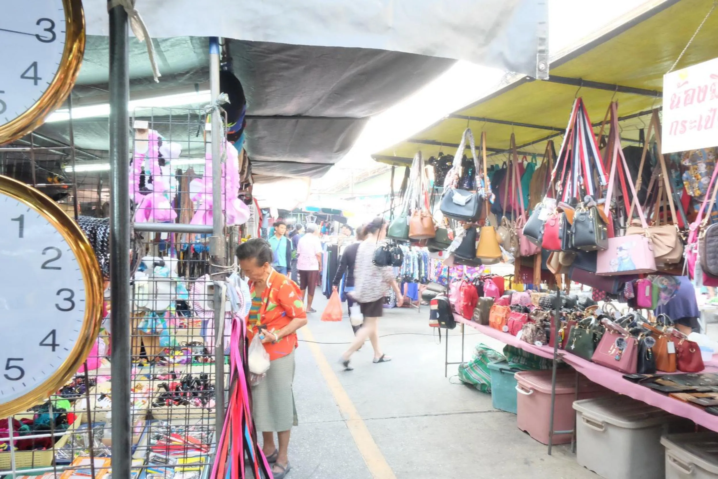 Day in 12/14 HOME Studio