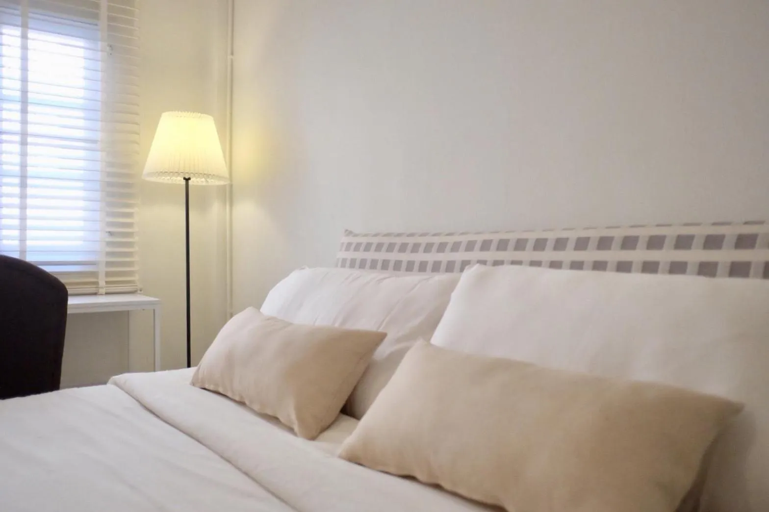 Bed in 12/14 HOME Studio