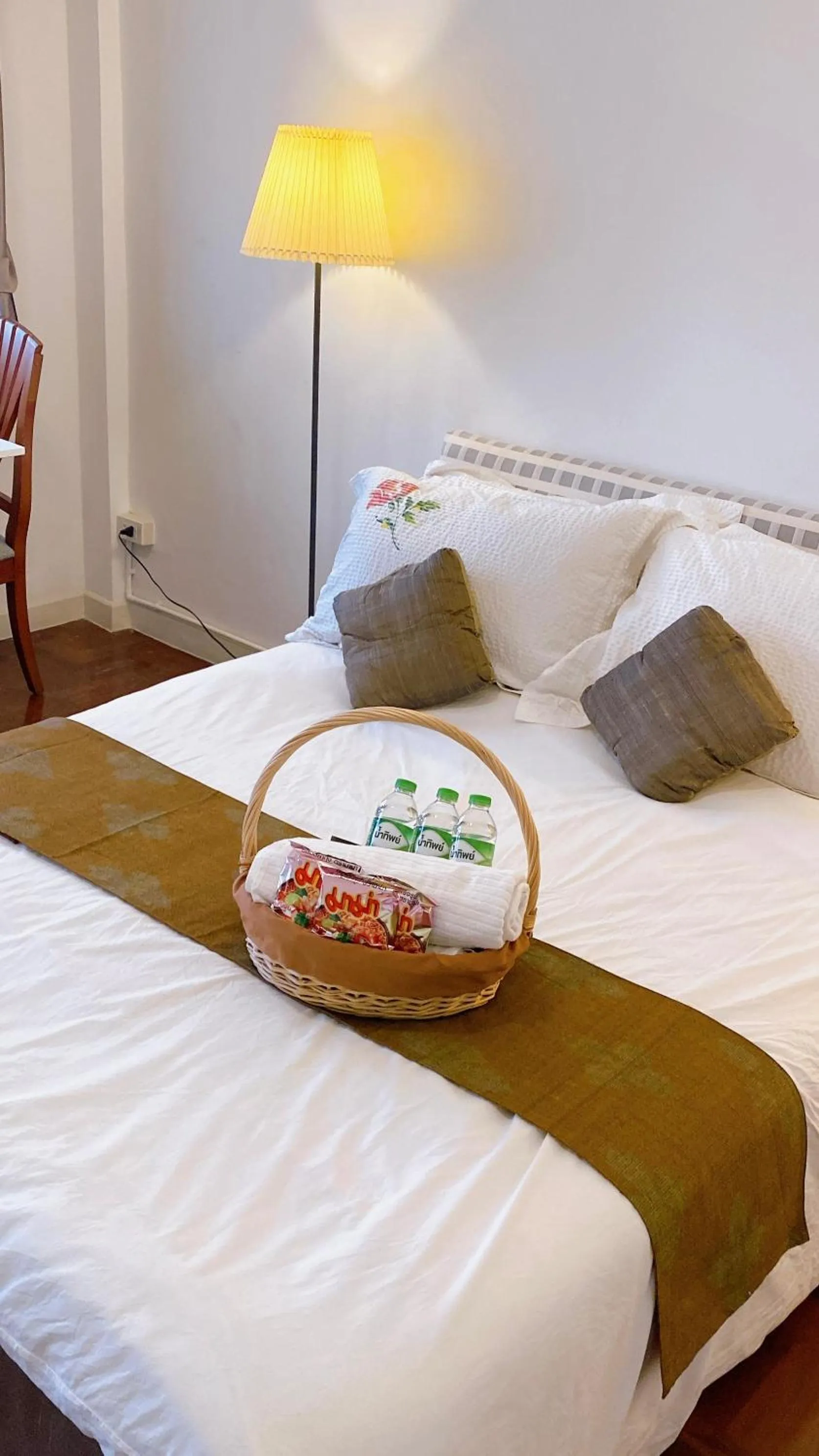 Bed in 12/14 HOME Studio