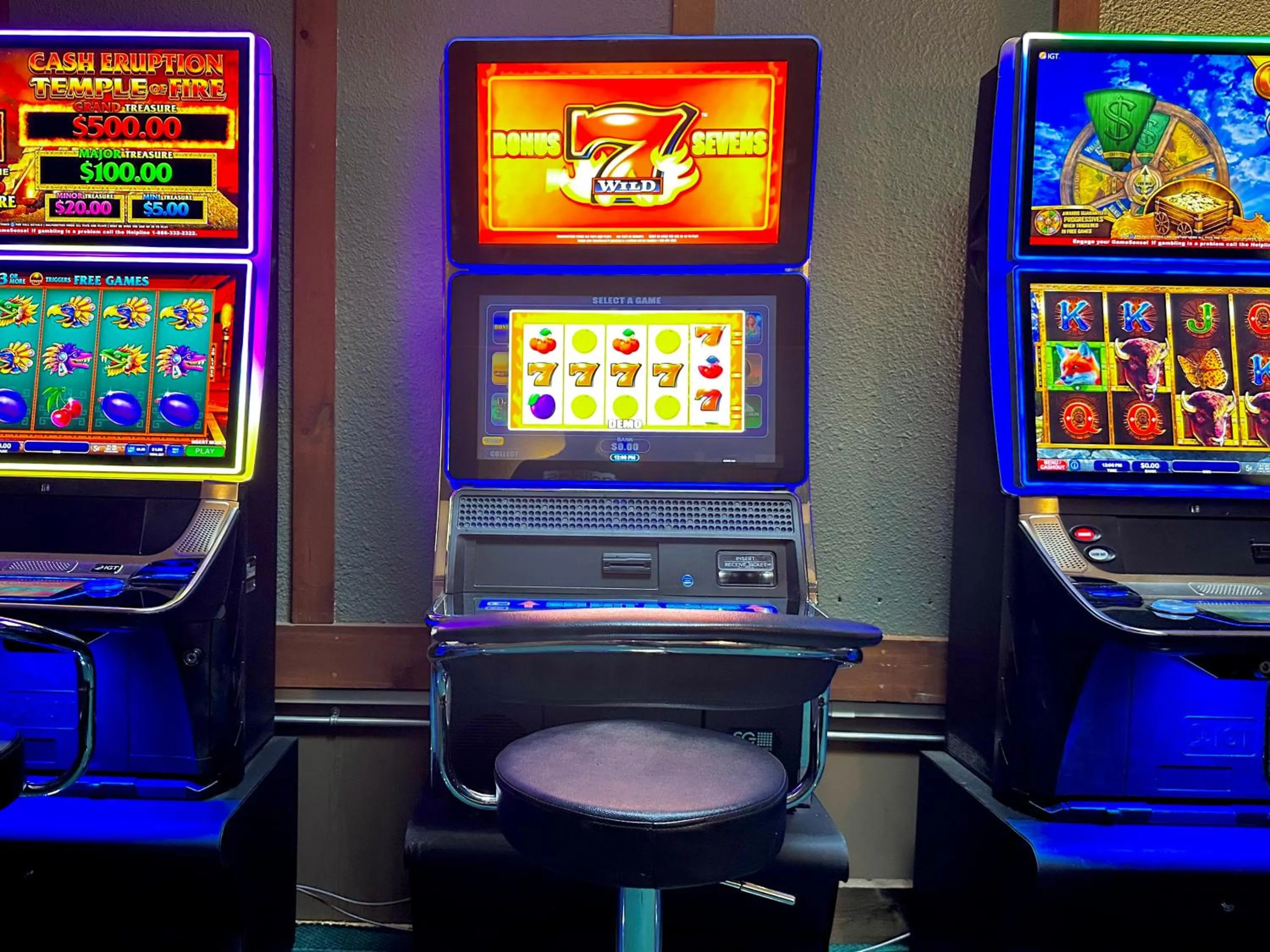 Casino in Lacombe Motor Inn