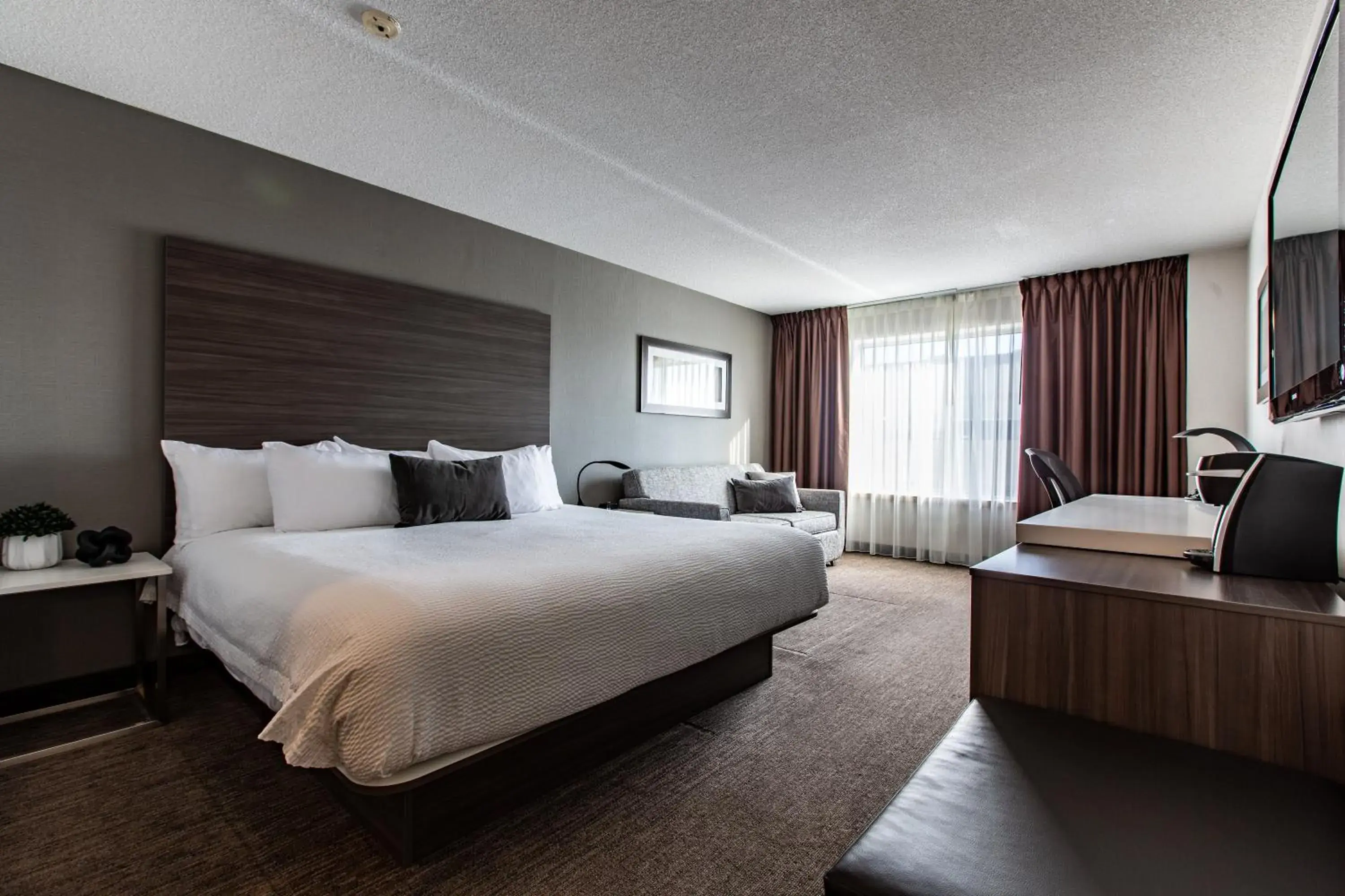 Business King Room in The Atlas° Hotel Business King Room in The Atlas° Hotel