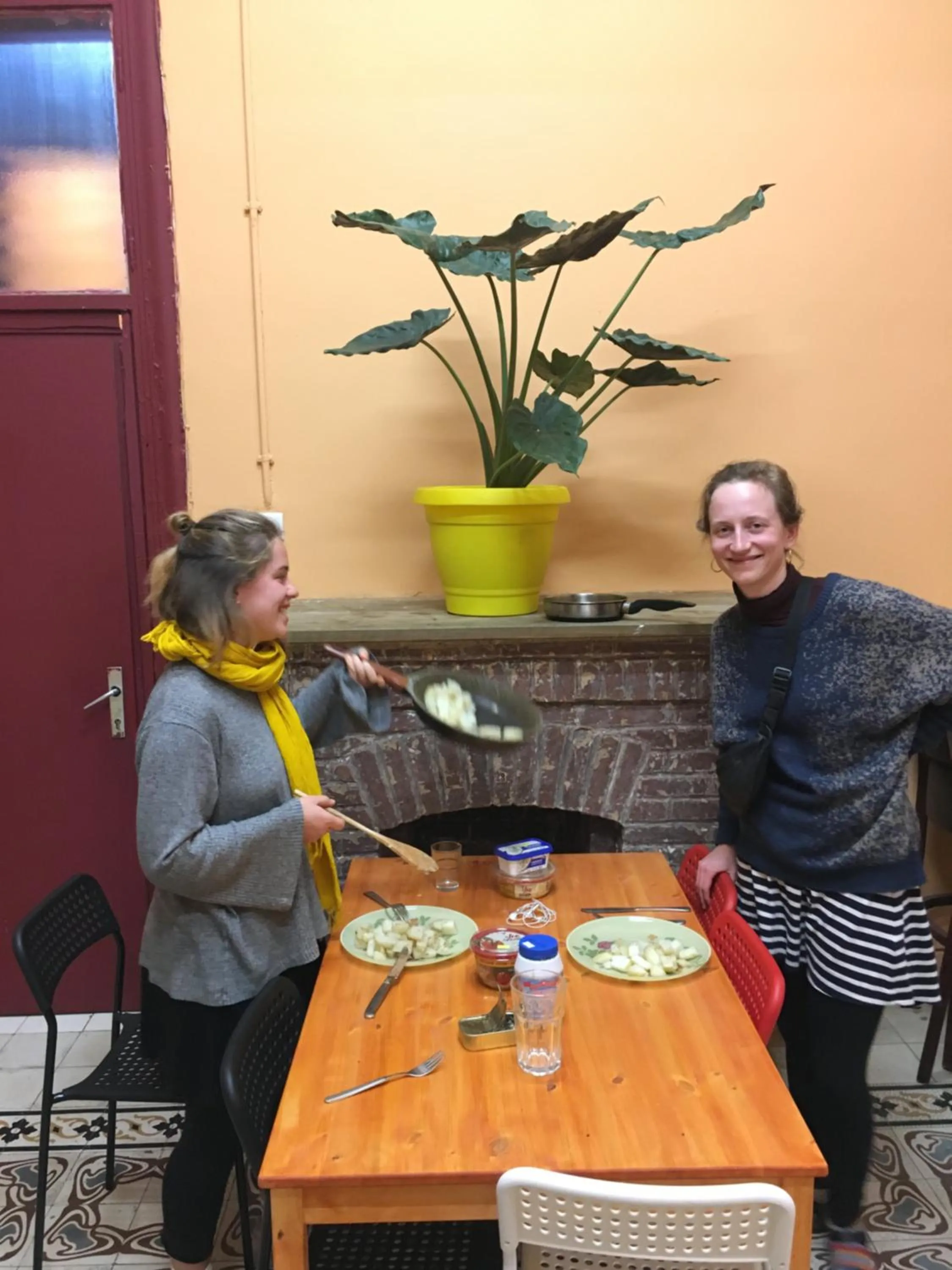 Roger's Hostel Tel Aviv (age 18-45)