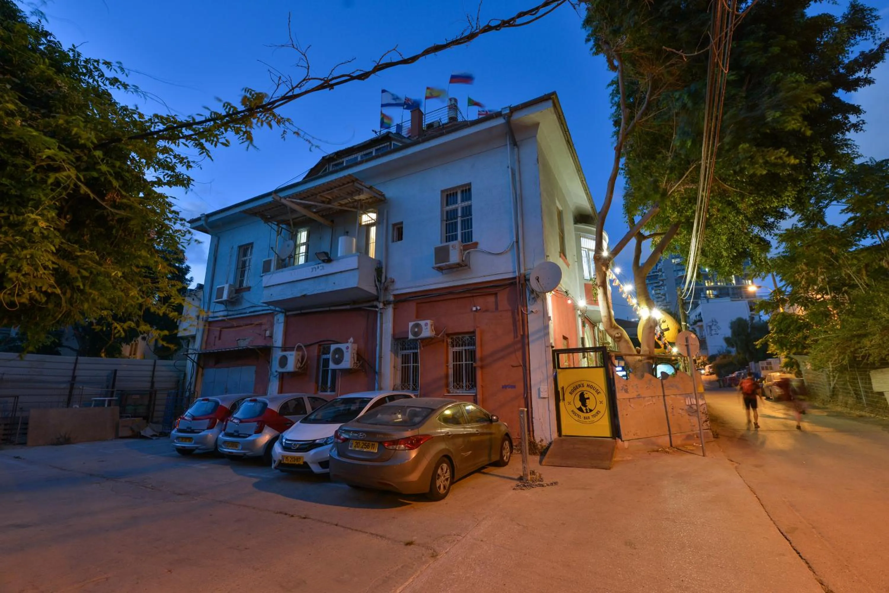 Property building in Roger's Hostel Tel Aviv (age 18-45)