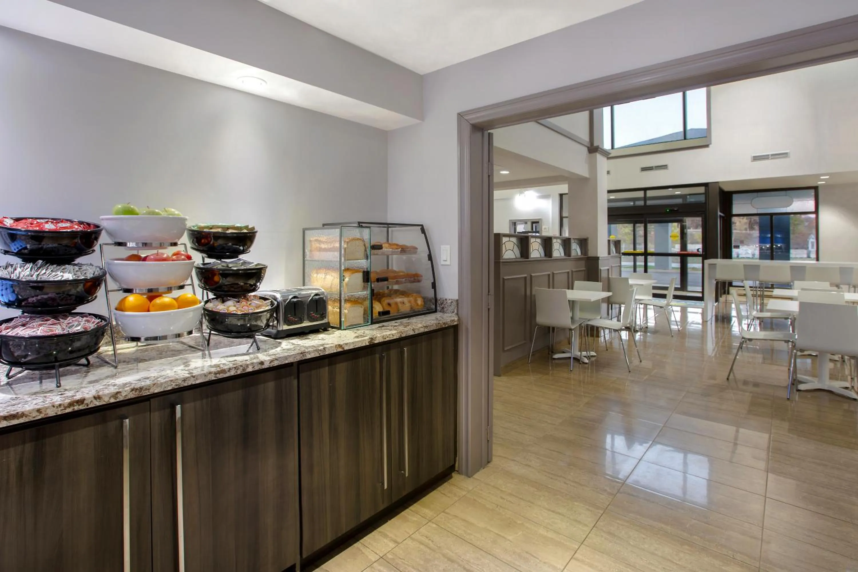 Breakfast in Days Inn by Wyndham Barrie