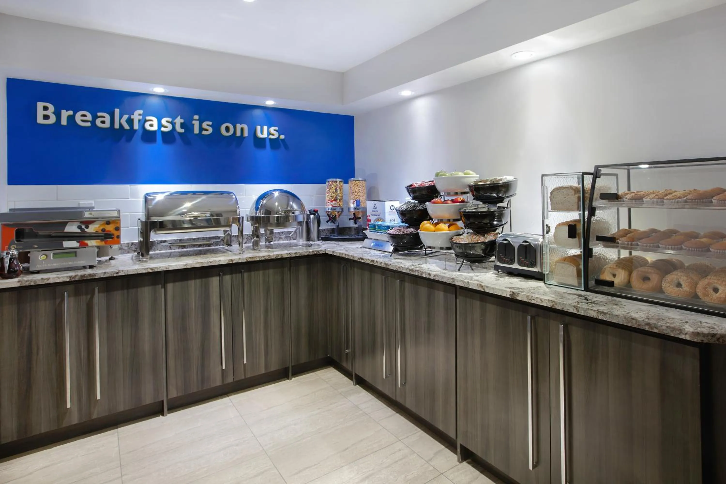 Breakfast in Days Inn by Wyndham Barrie