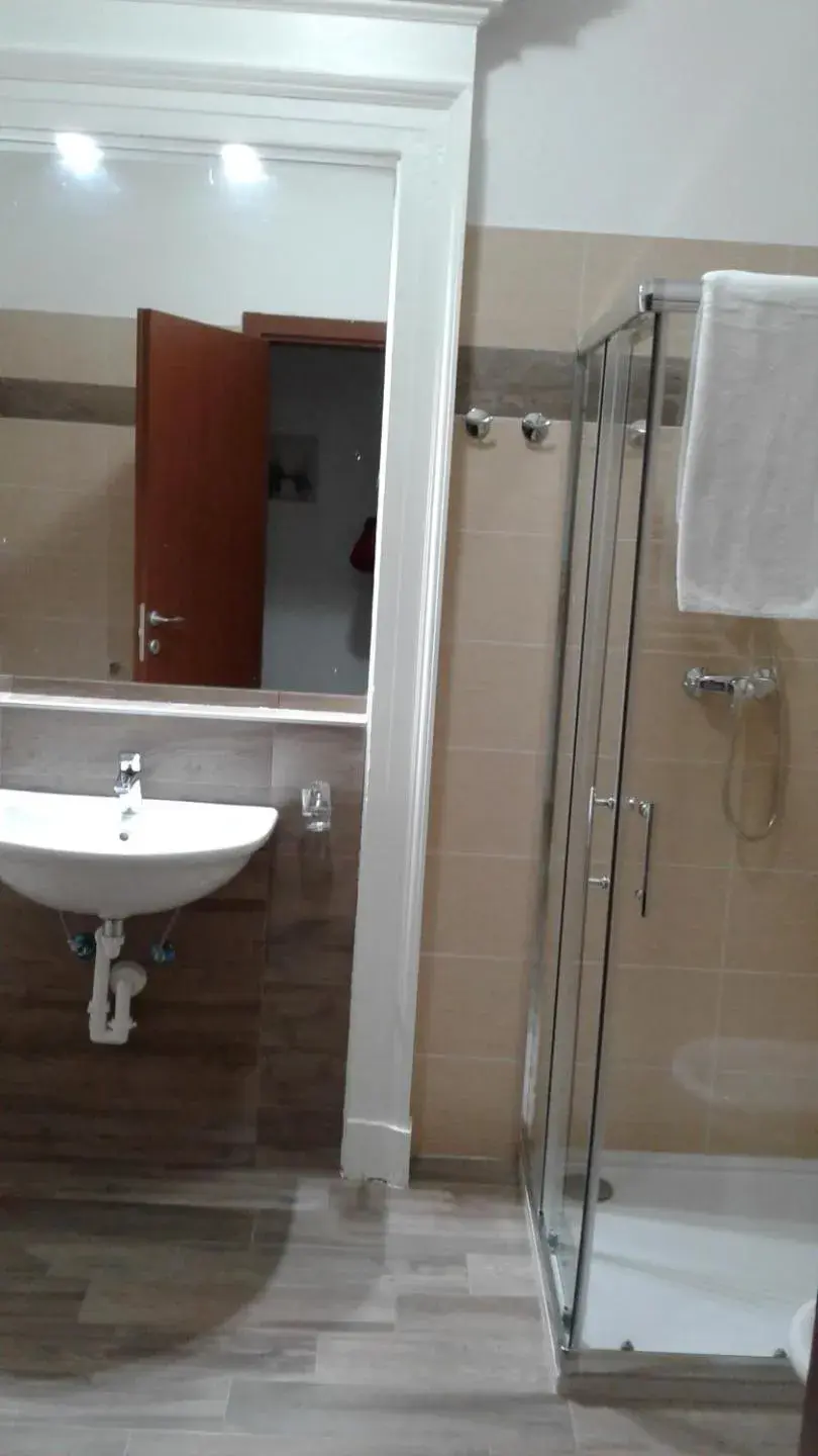 Double or Twin Room - single occupancy in foresteriareartu Double or Twin Room - single occupancy in foresteriareartu