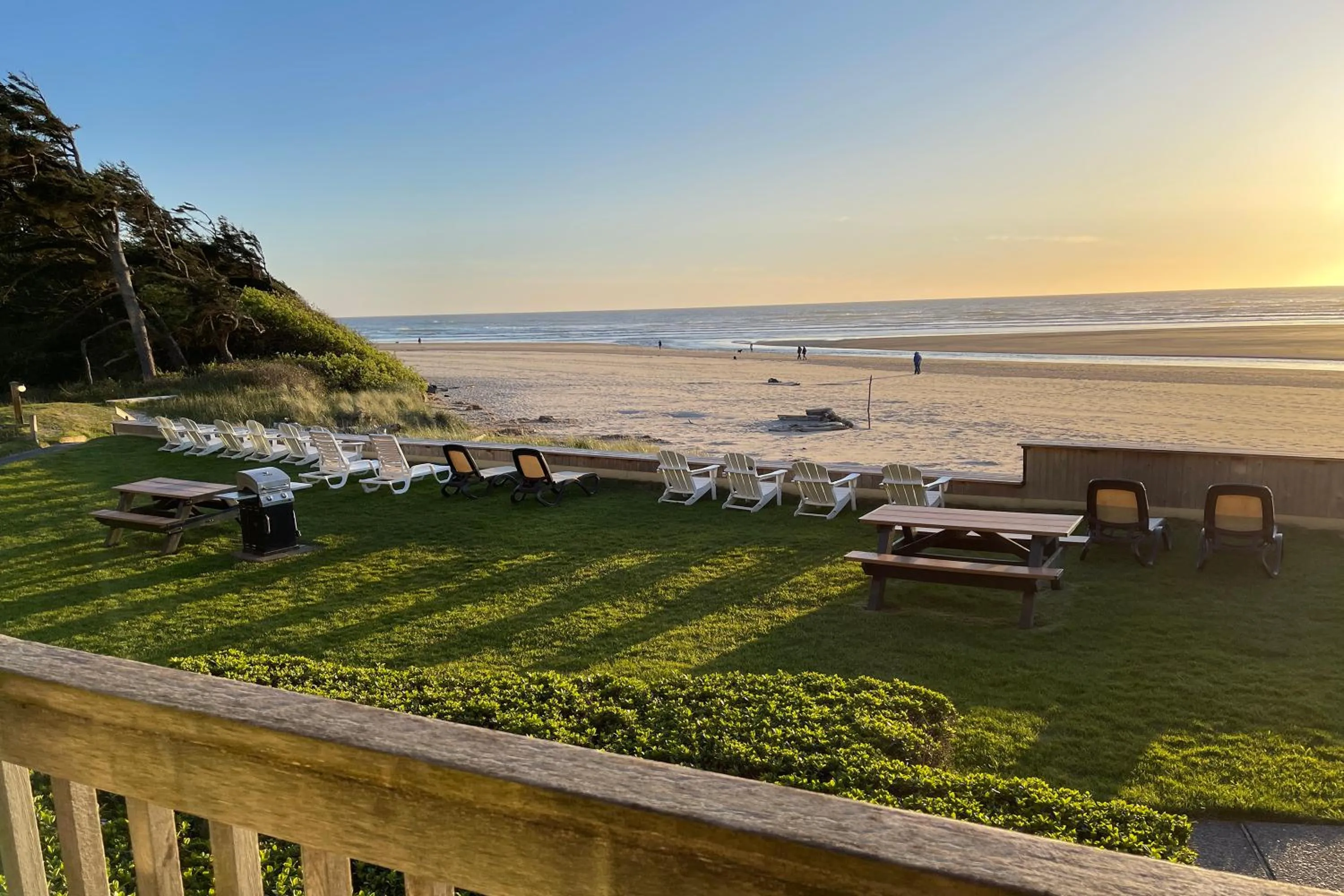 Balcony/Terrace in Schooner's Cove Inn