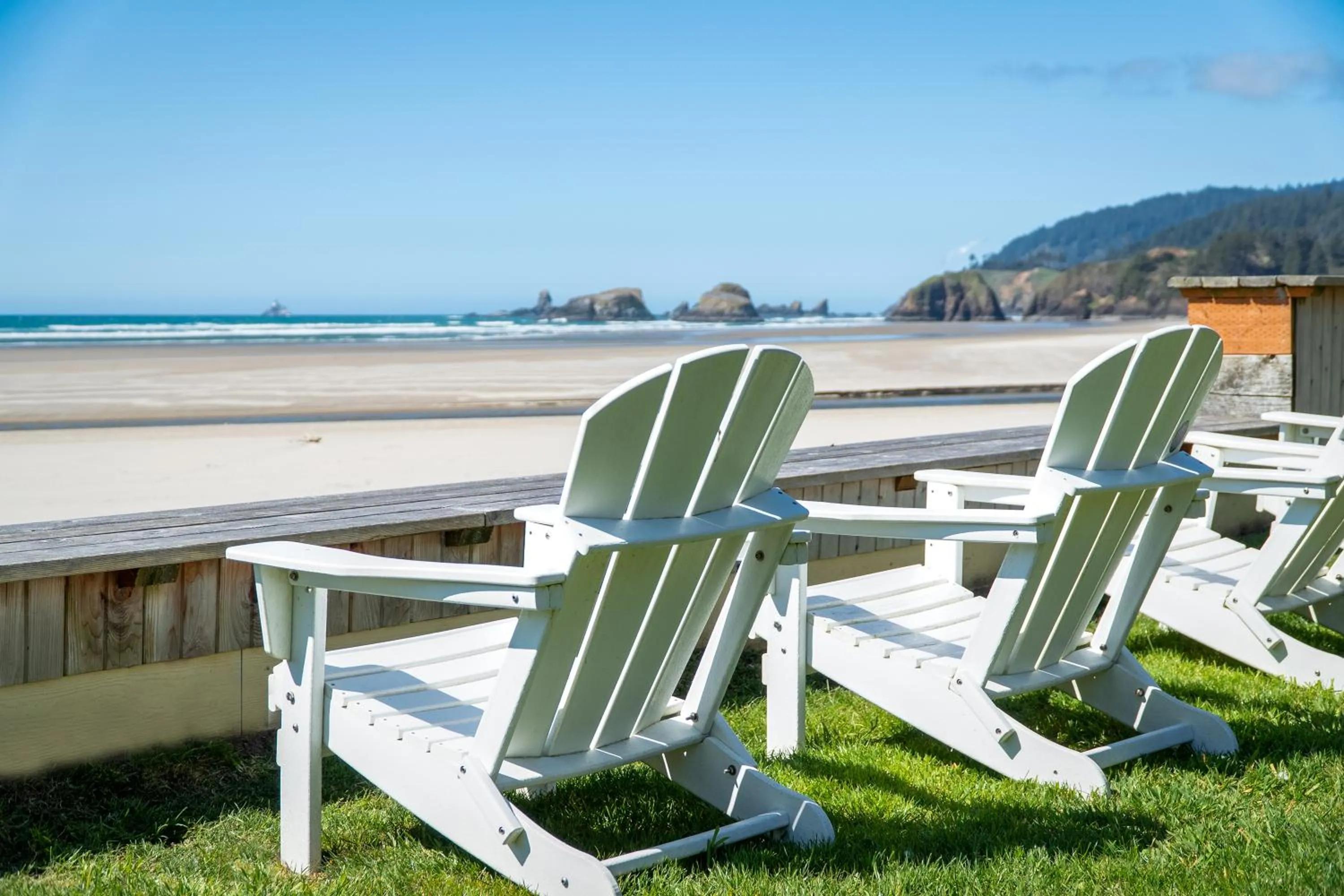 Sea view in Schooner's Cove Inn