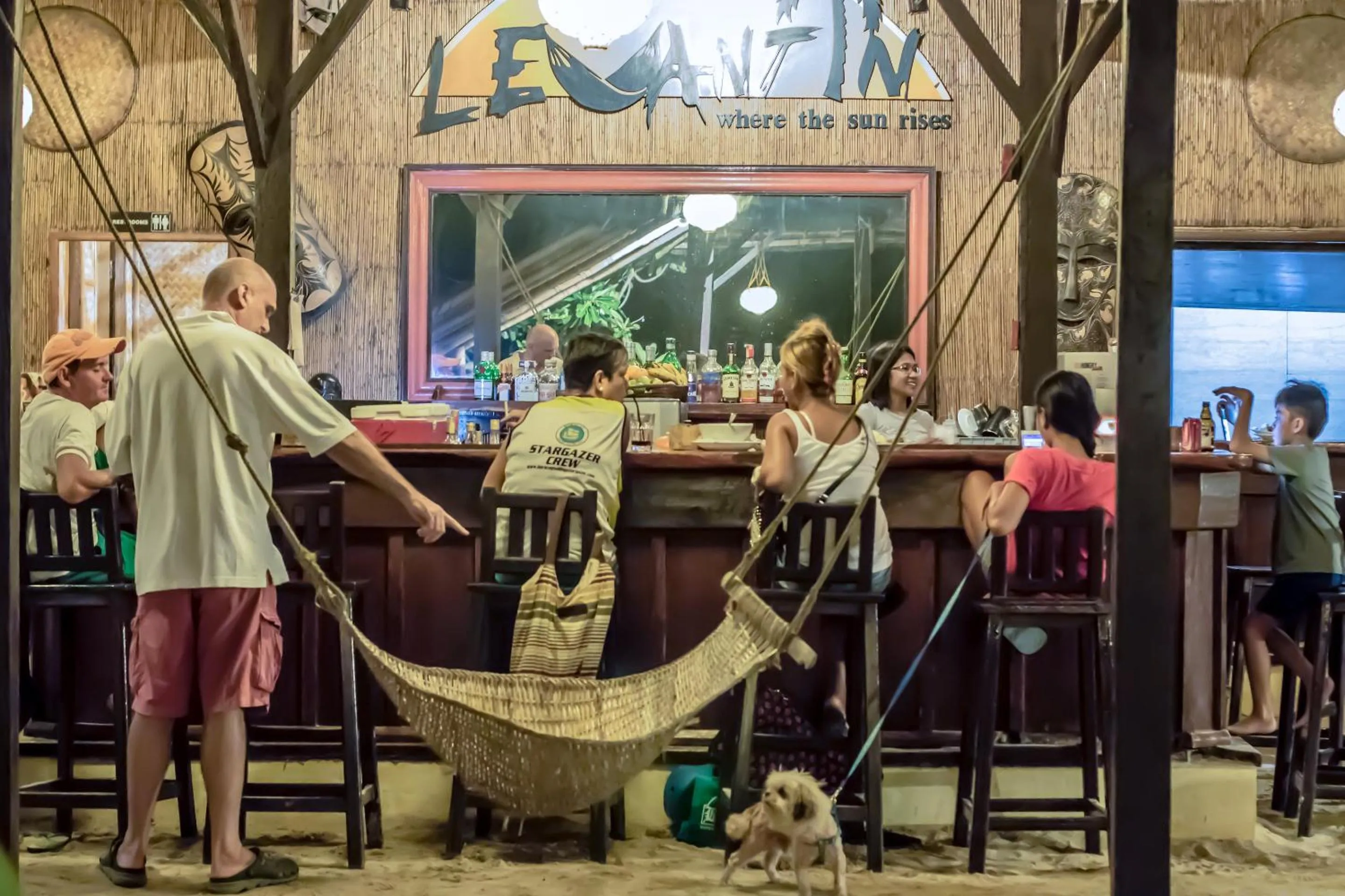 Restaurant/places to eat in Levantin Boracay