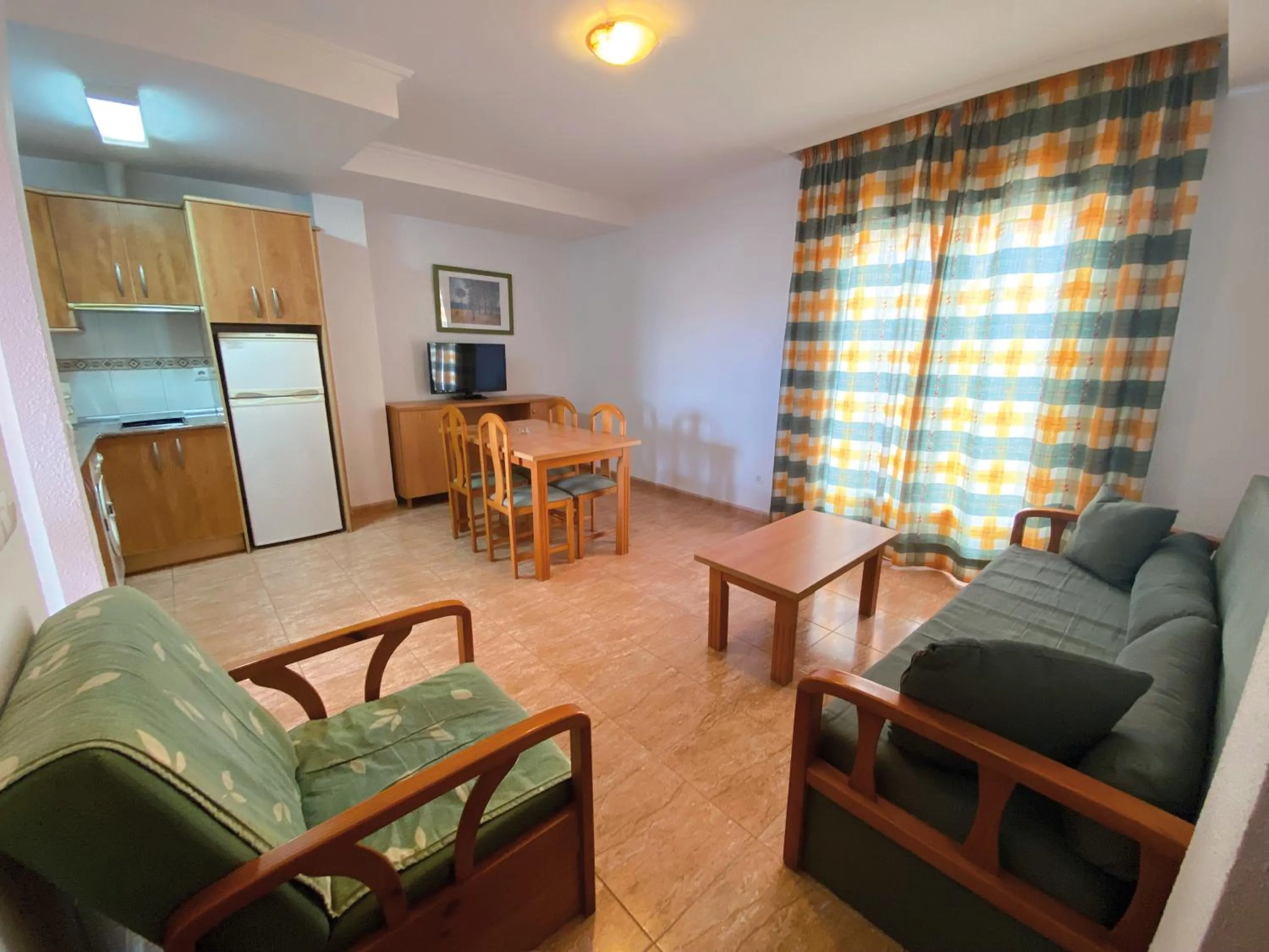 Kitchen or kitchenette in Apartamentos Maracay