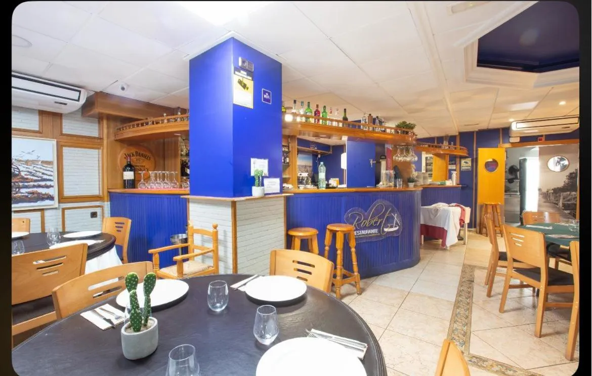 Restaurant/places to eat in Hostal Andrés