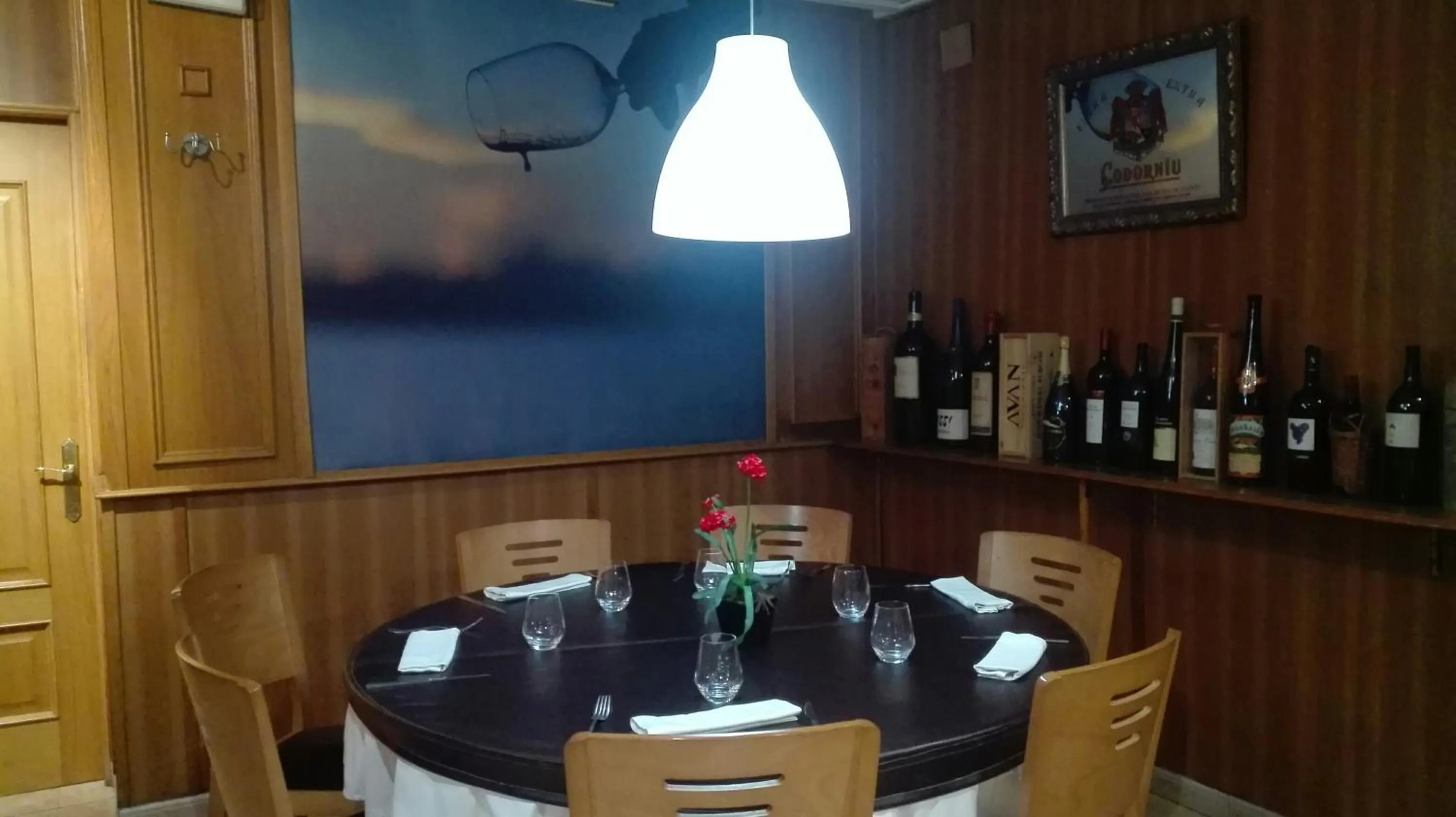 Restaurant/places to eat in Hostal Andrés