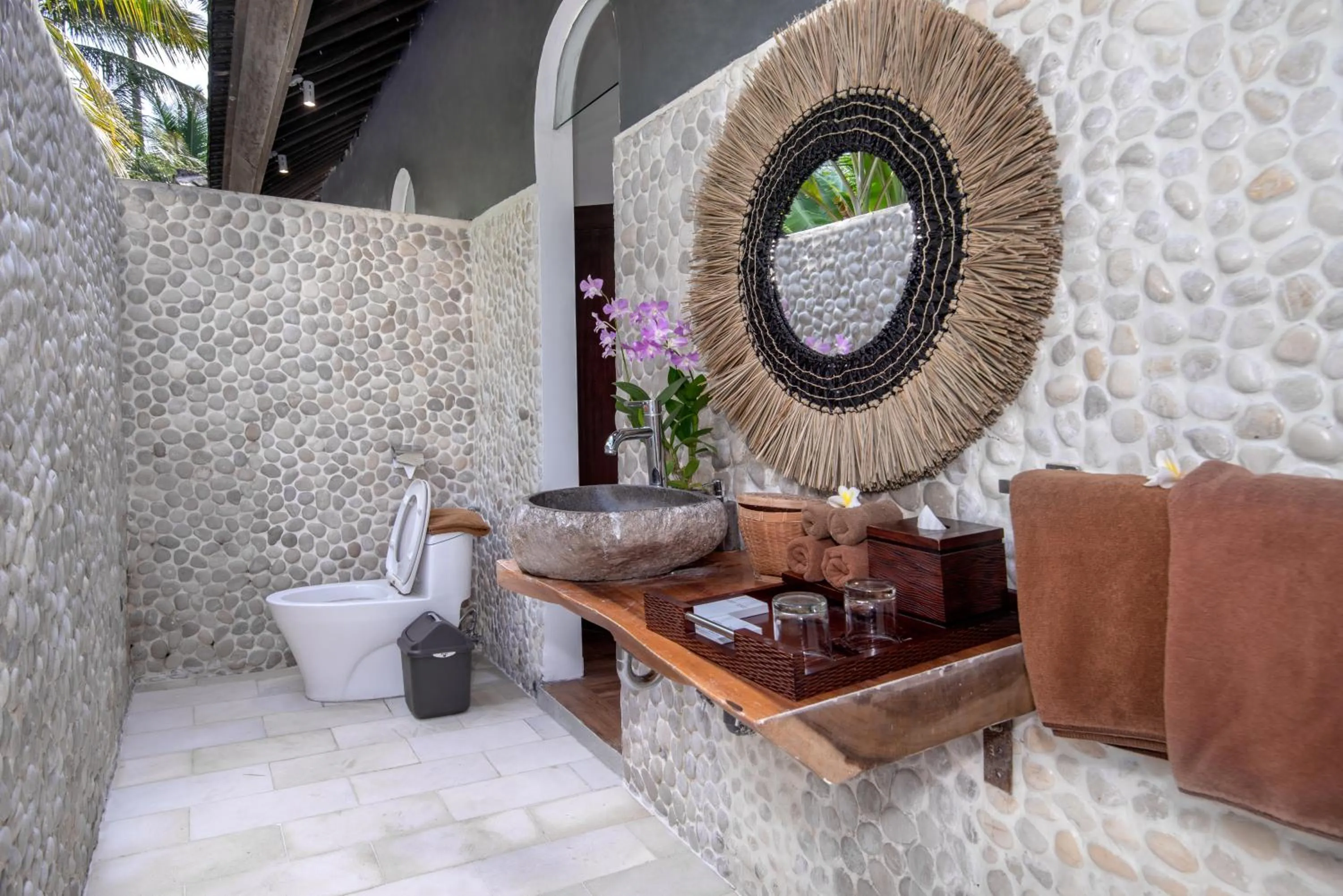 Bathroom in The Samara Villas & Restaurant