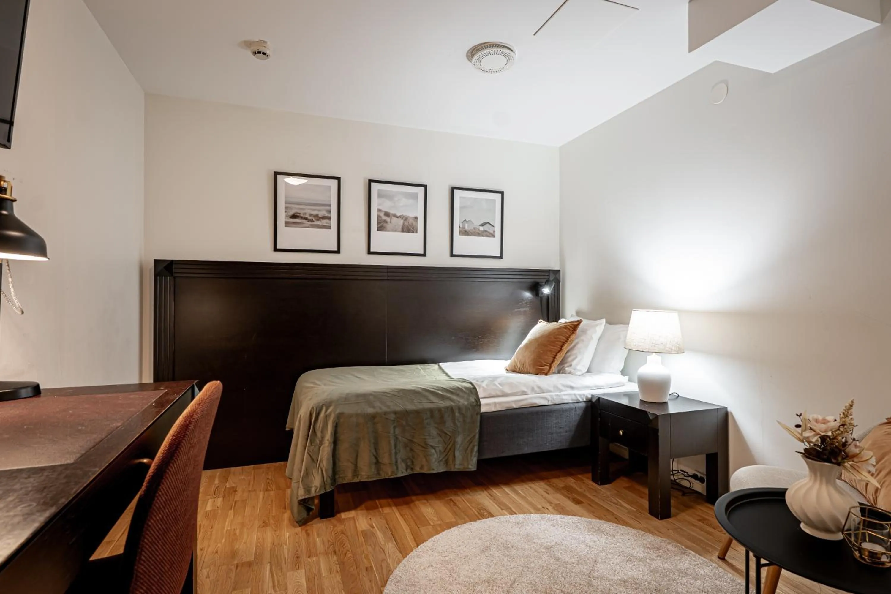 Bed in Solna Park & Hotel