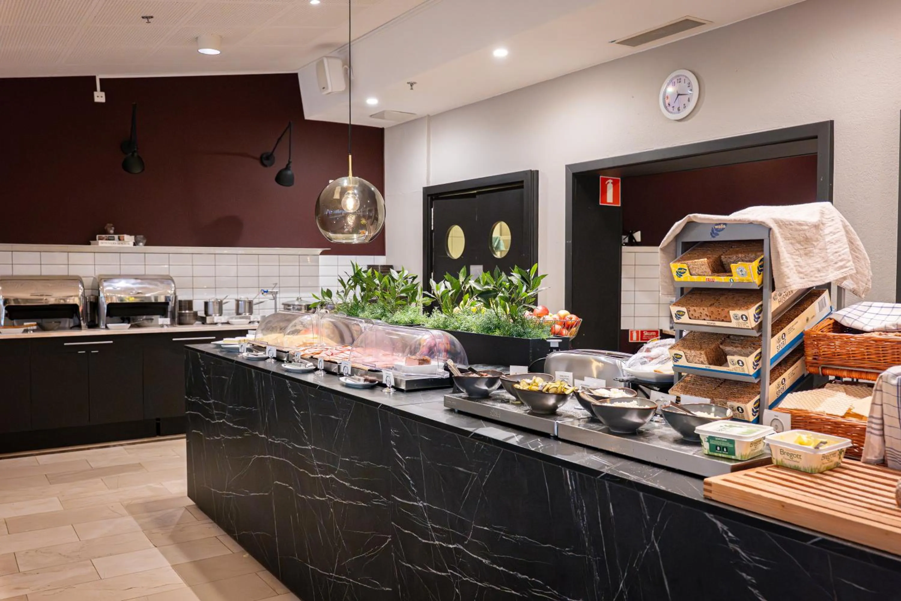 Breakfast in Solna Park & Hotel