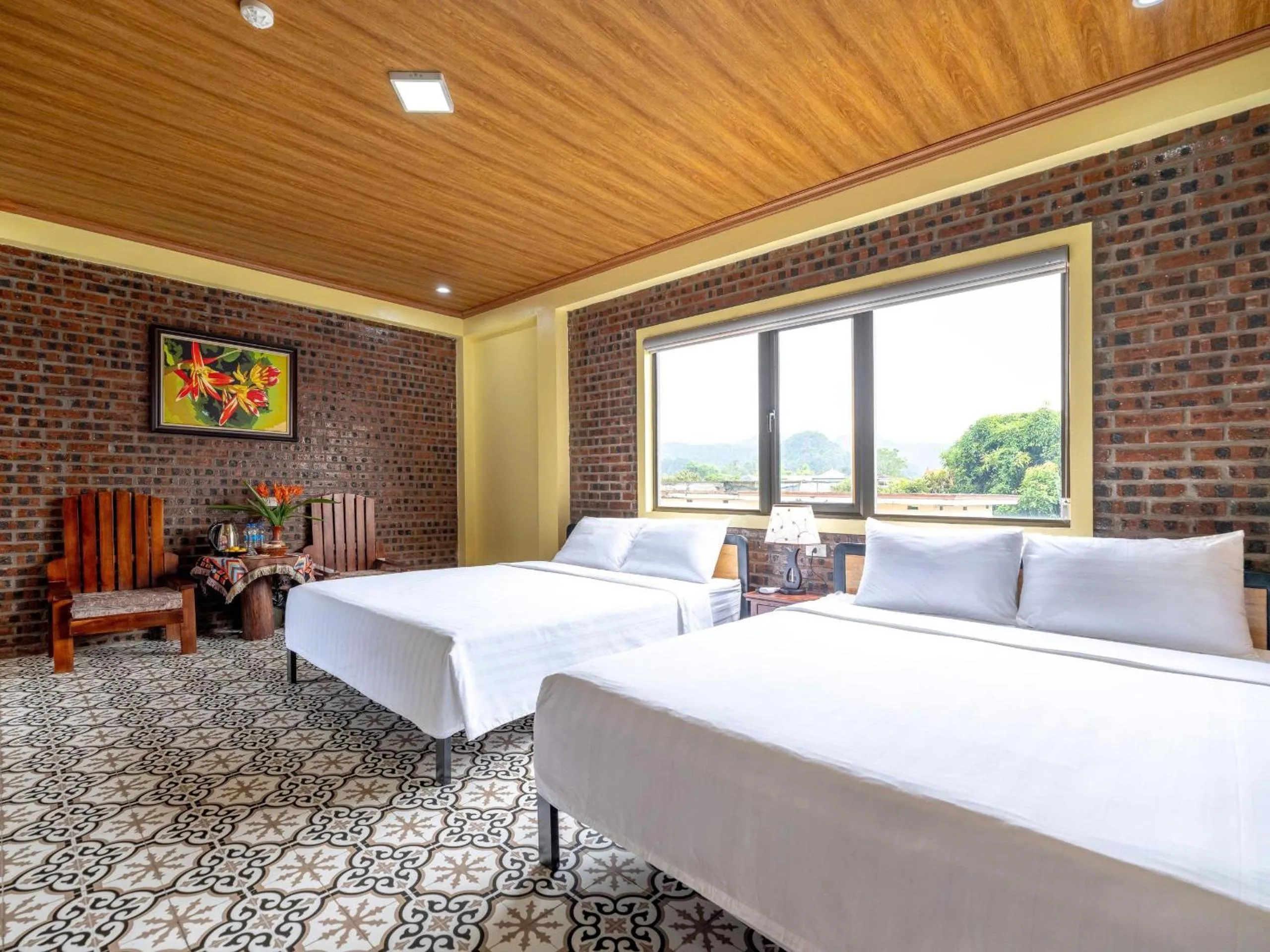 Bed in Cozy Son Hotel