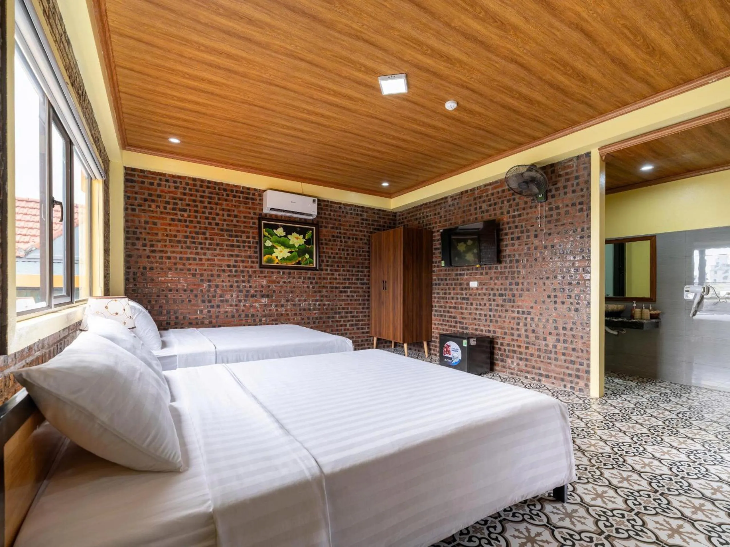 Bed in Cozy Son Hotel