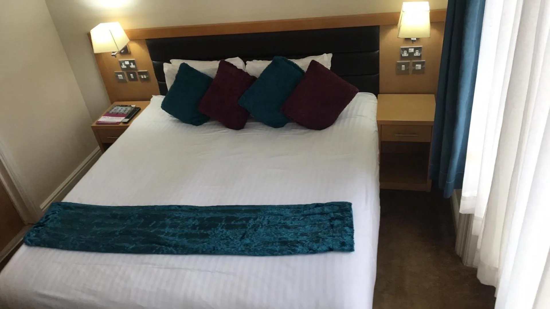 Bed in Iris Hotel Llandudno