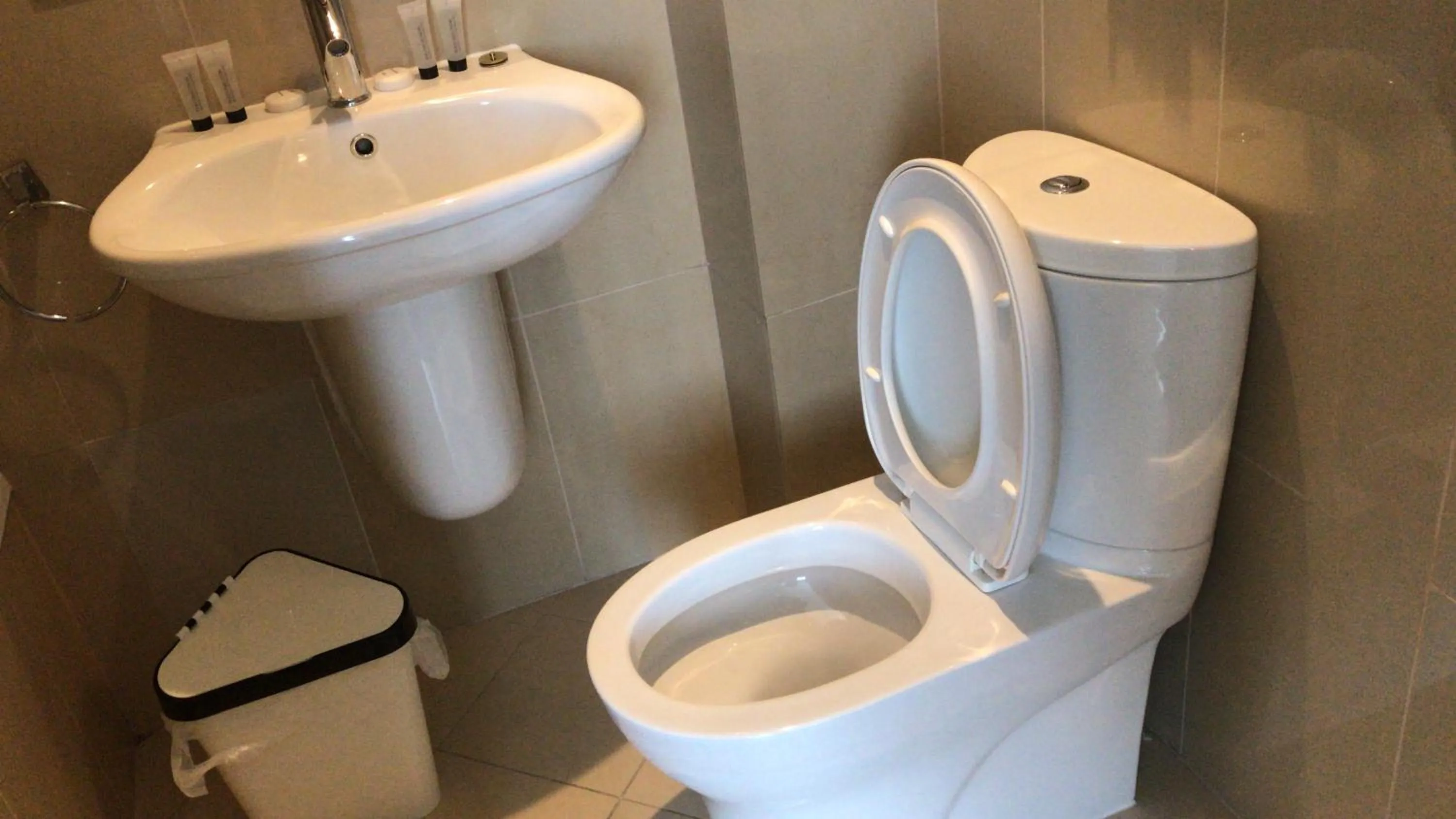 Iris Hotel Llandudno