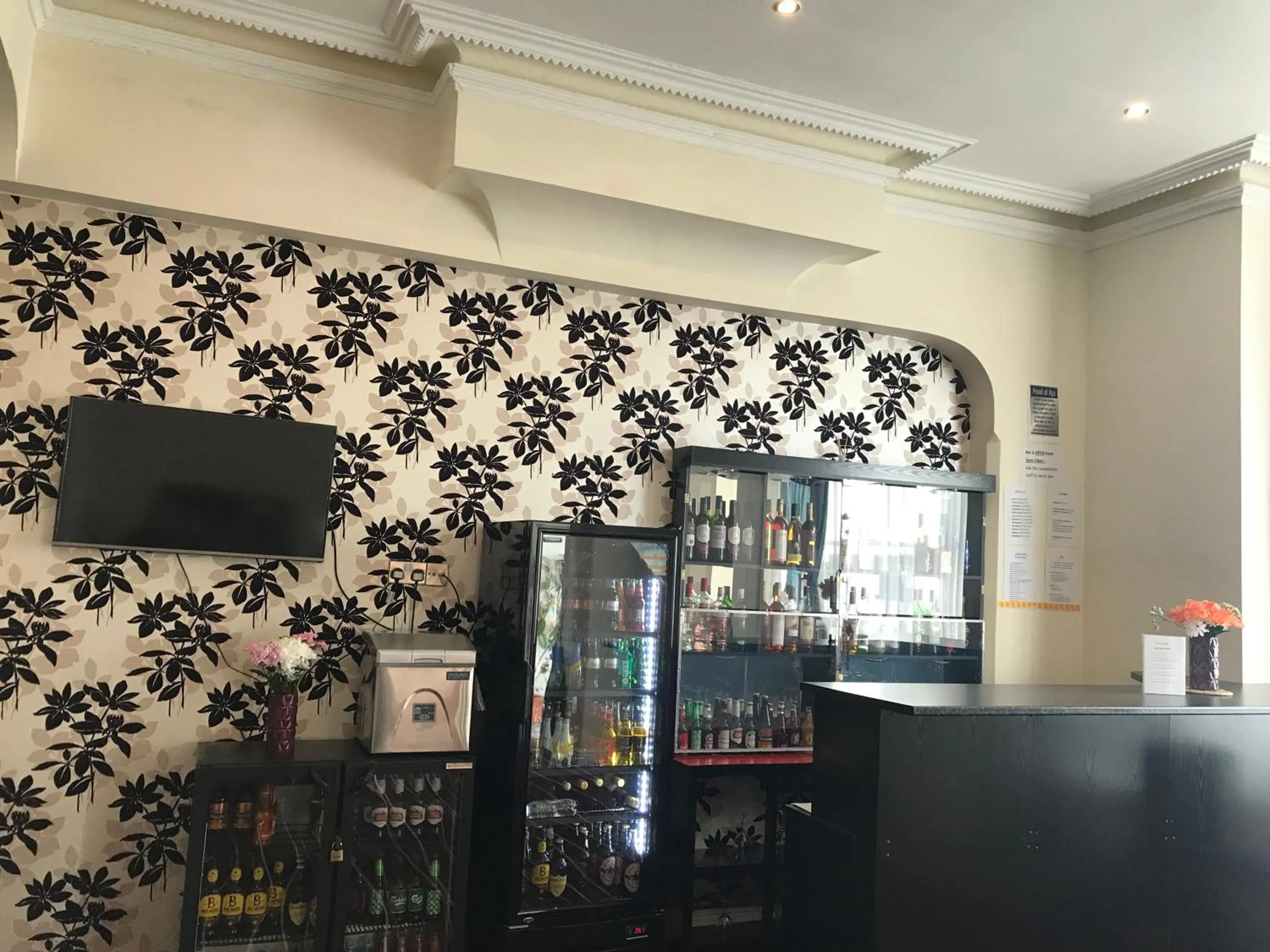 Iris Hotel Llandudno