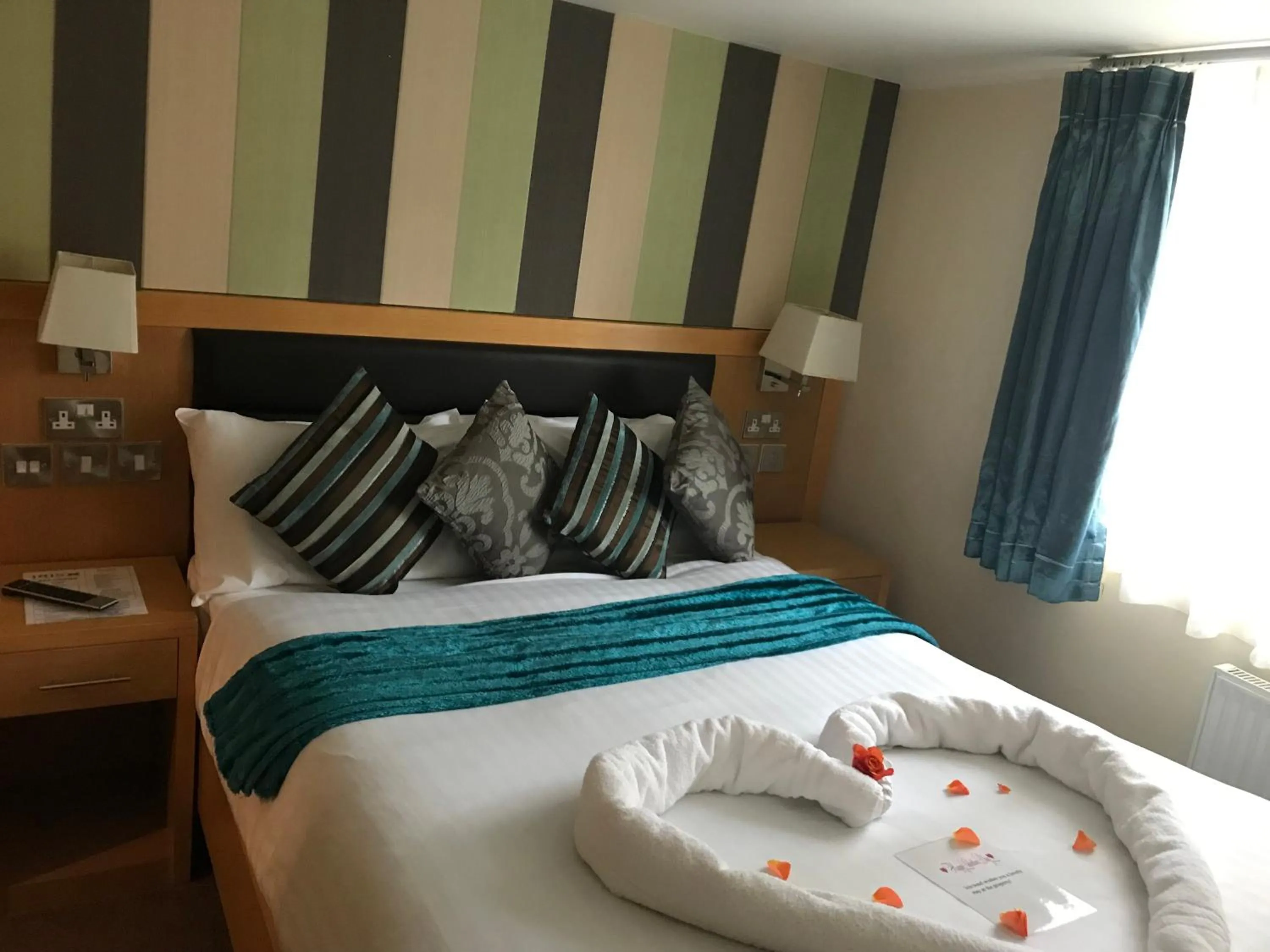 Bed in Iris Hotel Llandudno