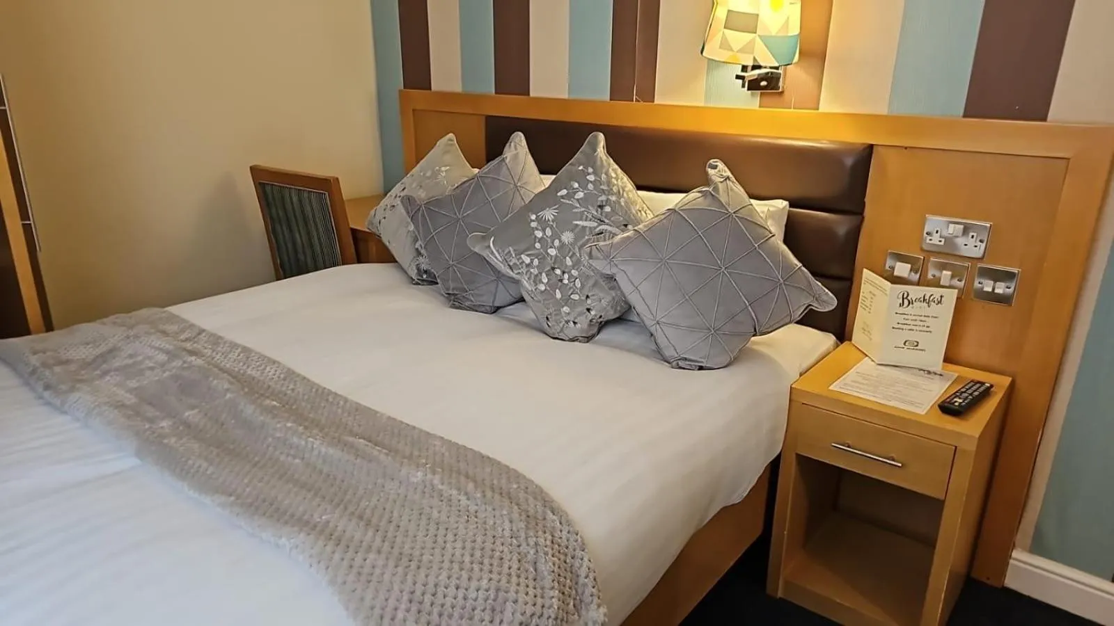 Bed in Iris Hotel Llandudno
