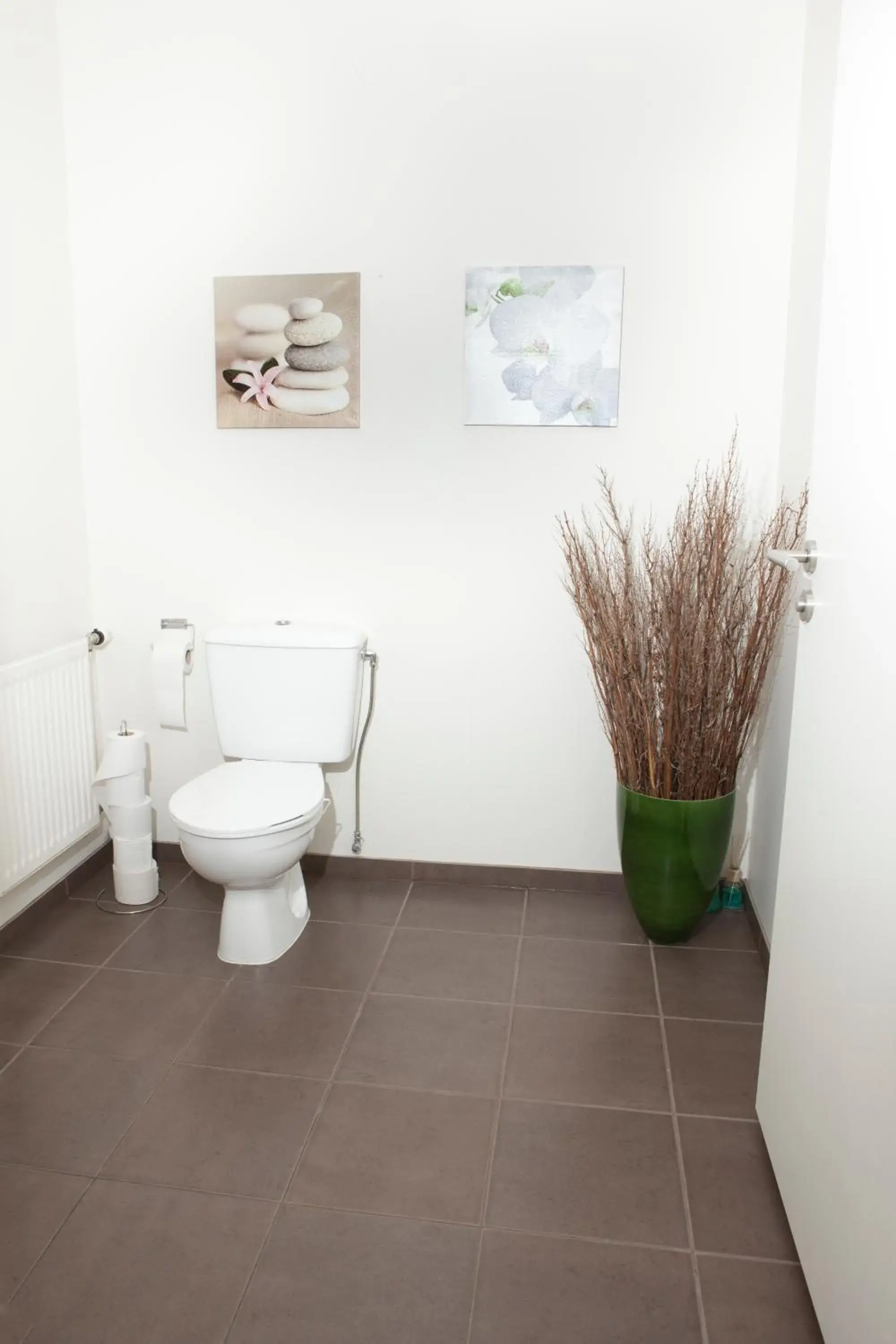 Family Room with Shared Bathroom in Lyngás Guesthouse Family Room with Shared Bathroom in Lyngás Guesthouse