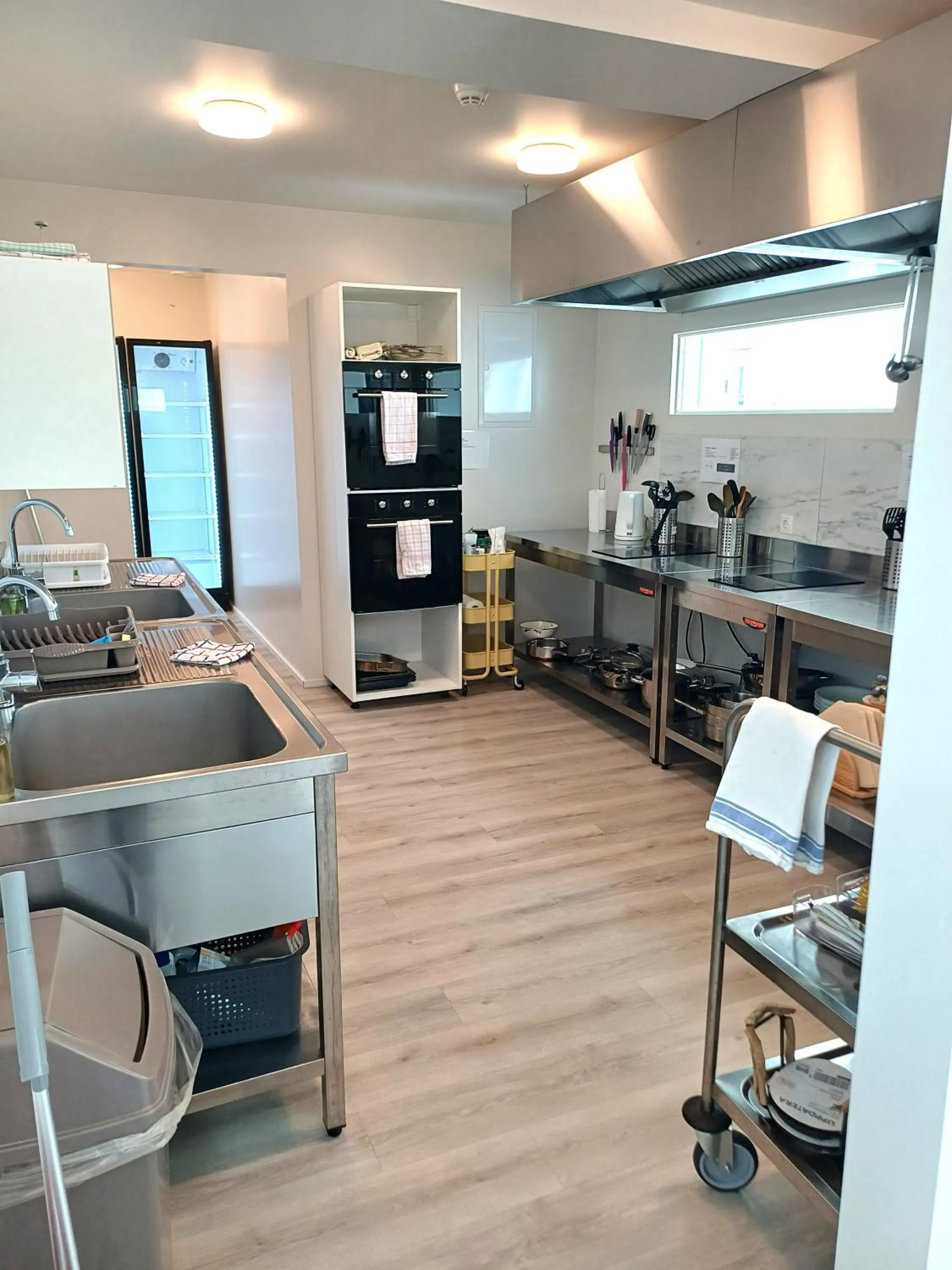 Communal kitchen in Lyngás Guesthouse