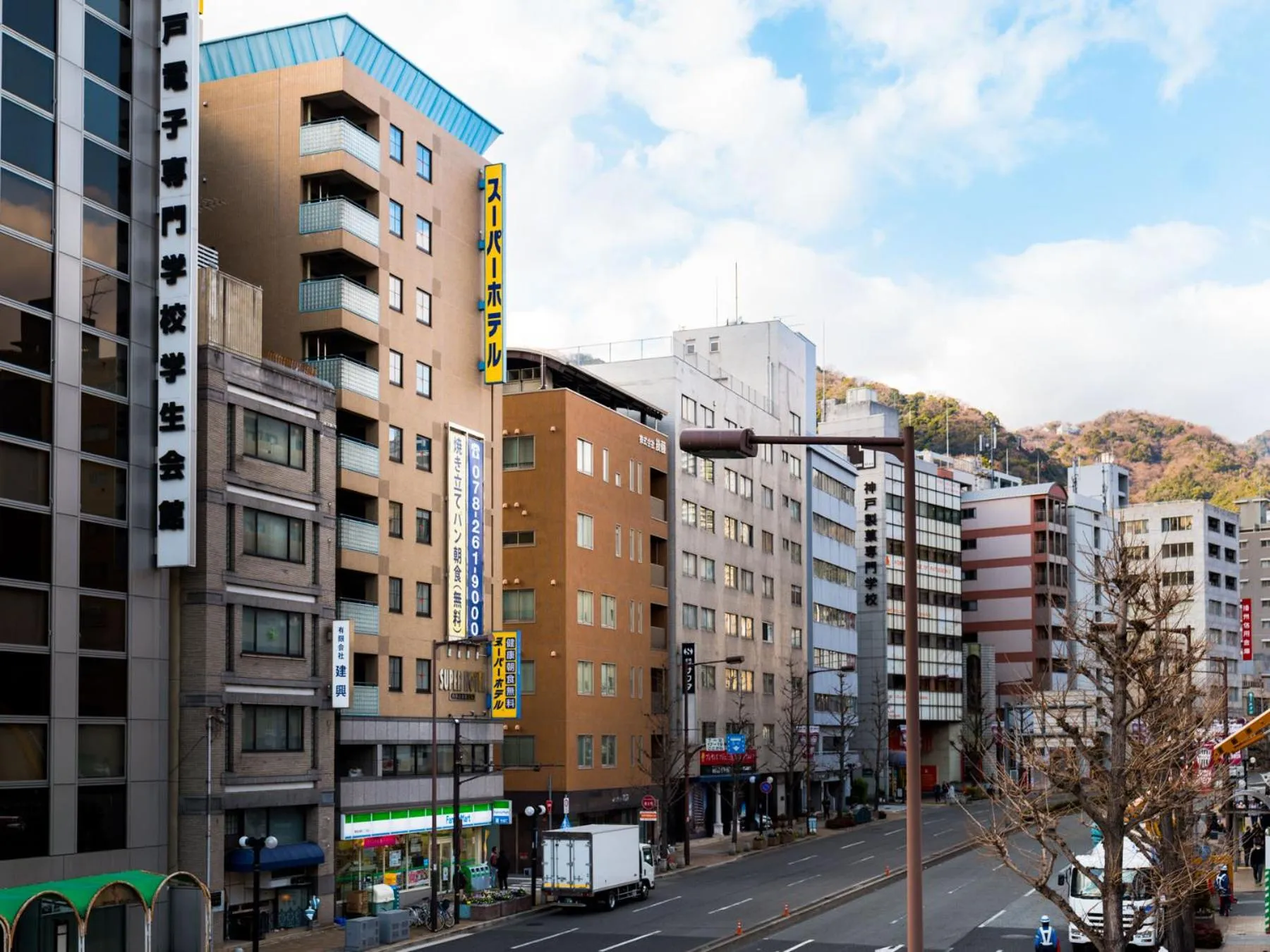 Facade/entrance in Super Hotel Kobe