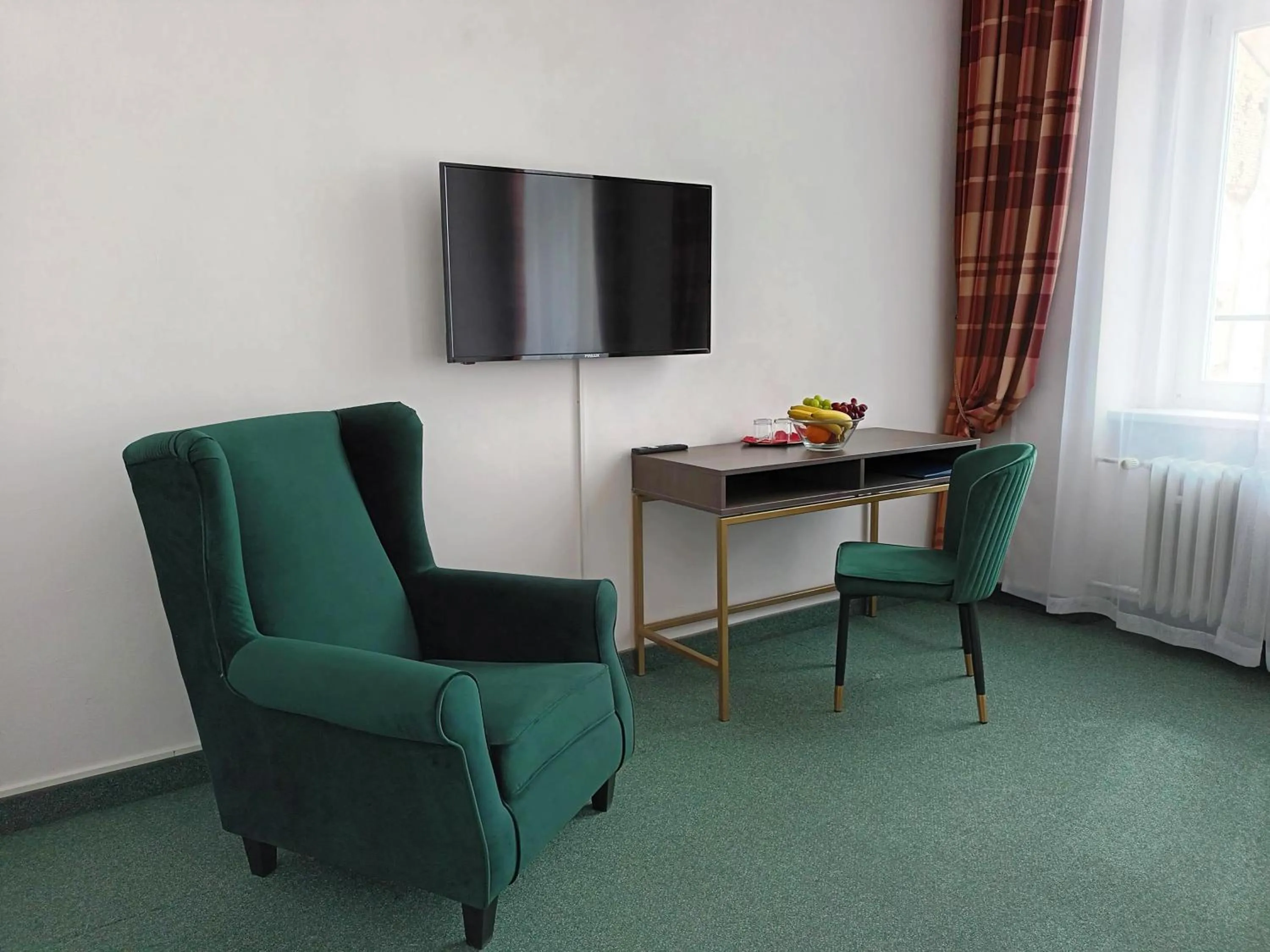 Photo of the whole room in Hotel Maxim