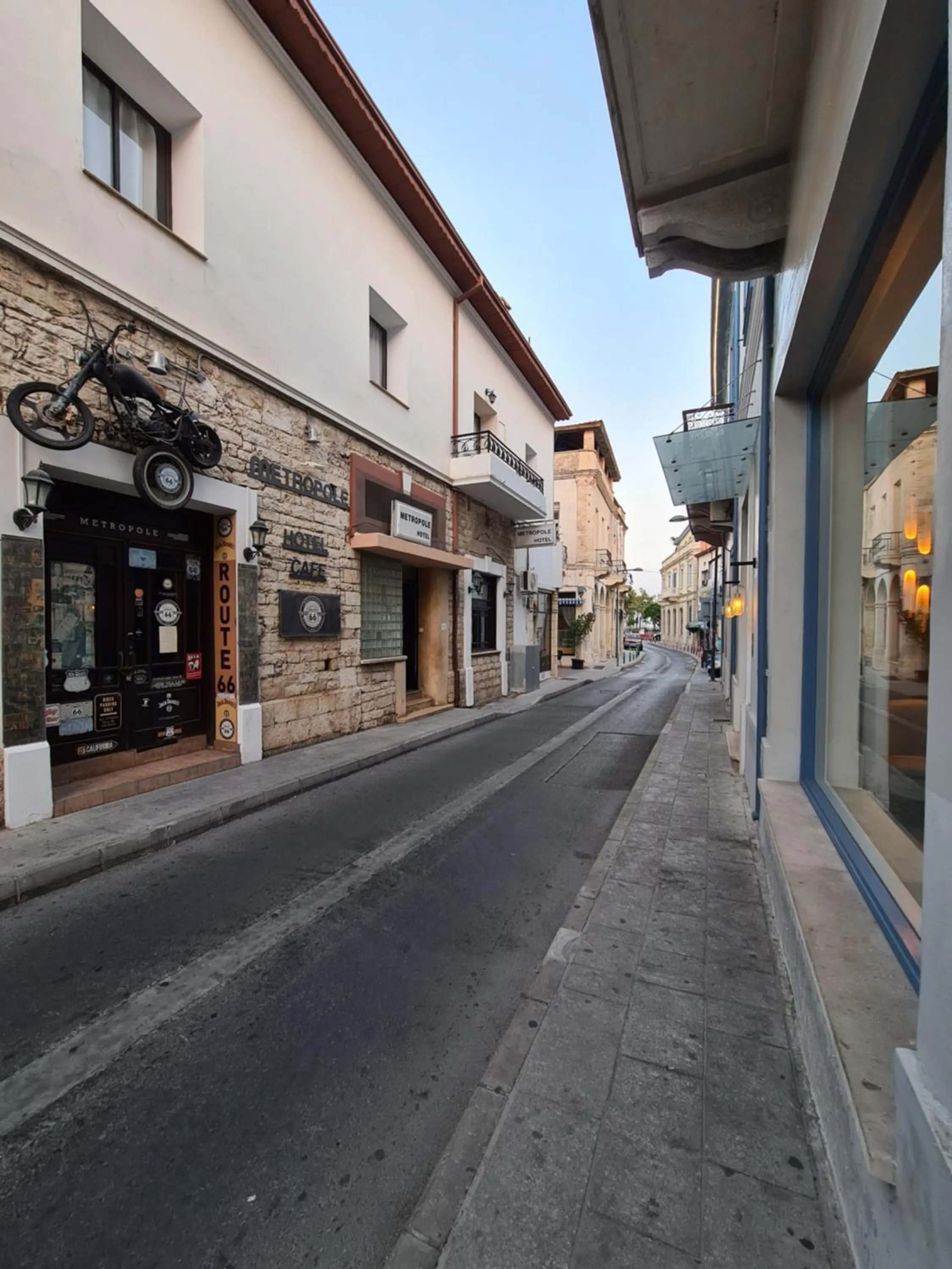 Facade/entrance in Metropole Hotel