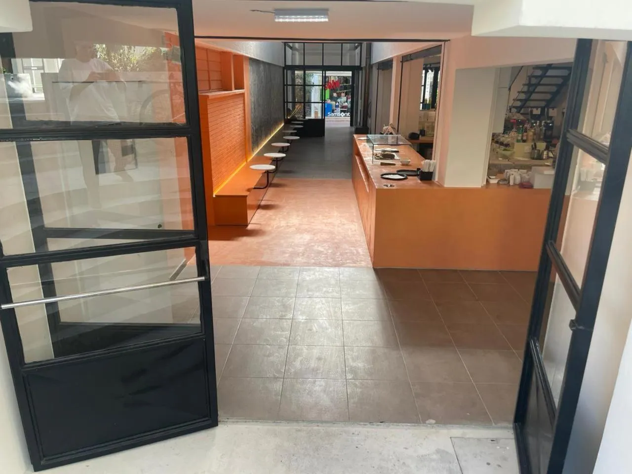 Coffee/tea facilities in Metropole Hotel