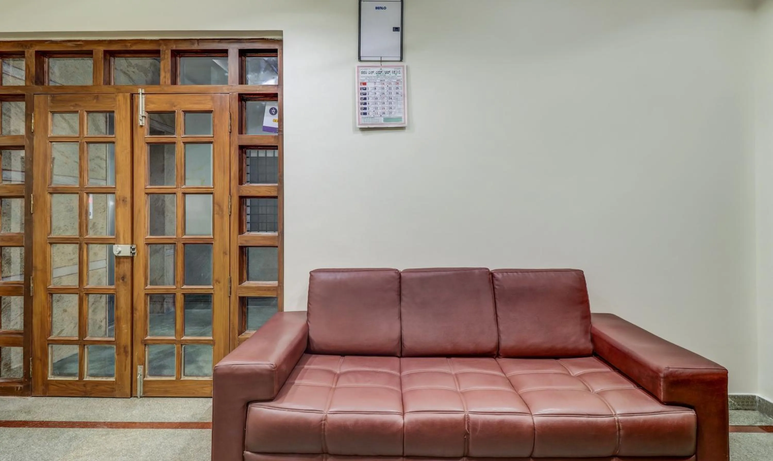 Seating area in Itsy Hotels Kozy Rooms