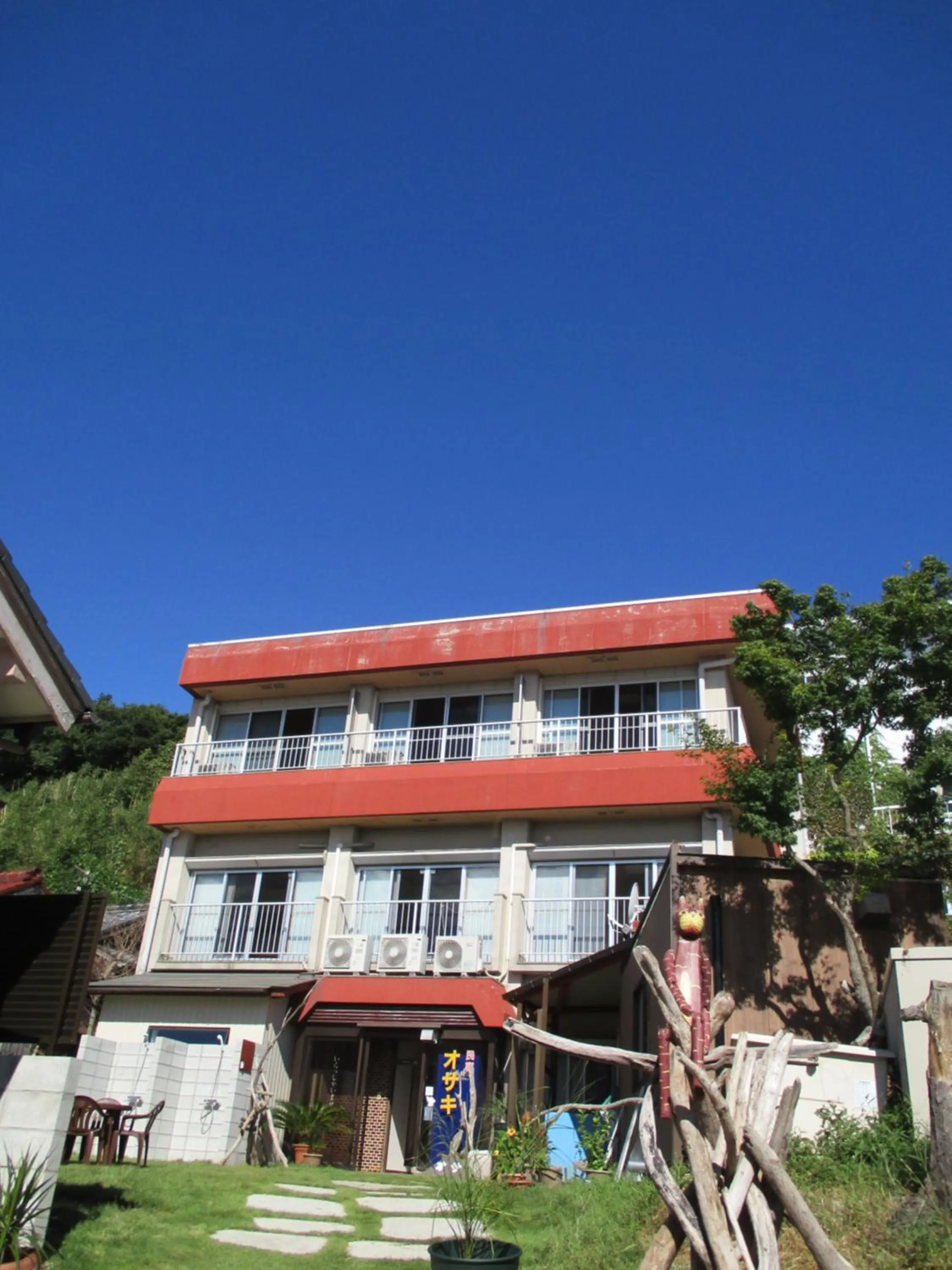 Facade/entrance in Minshuku Osaki
