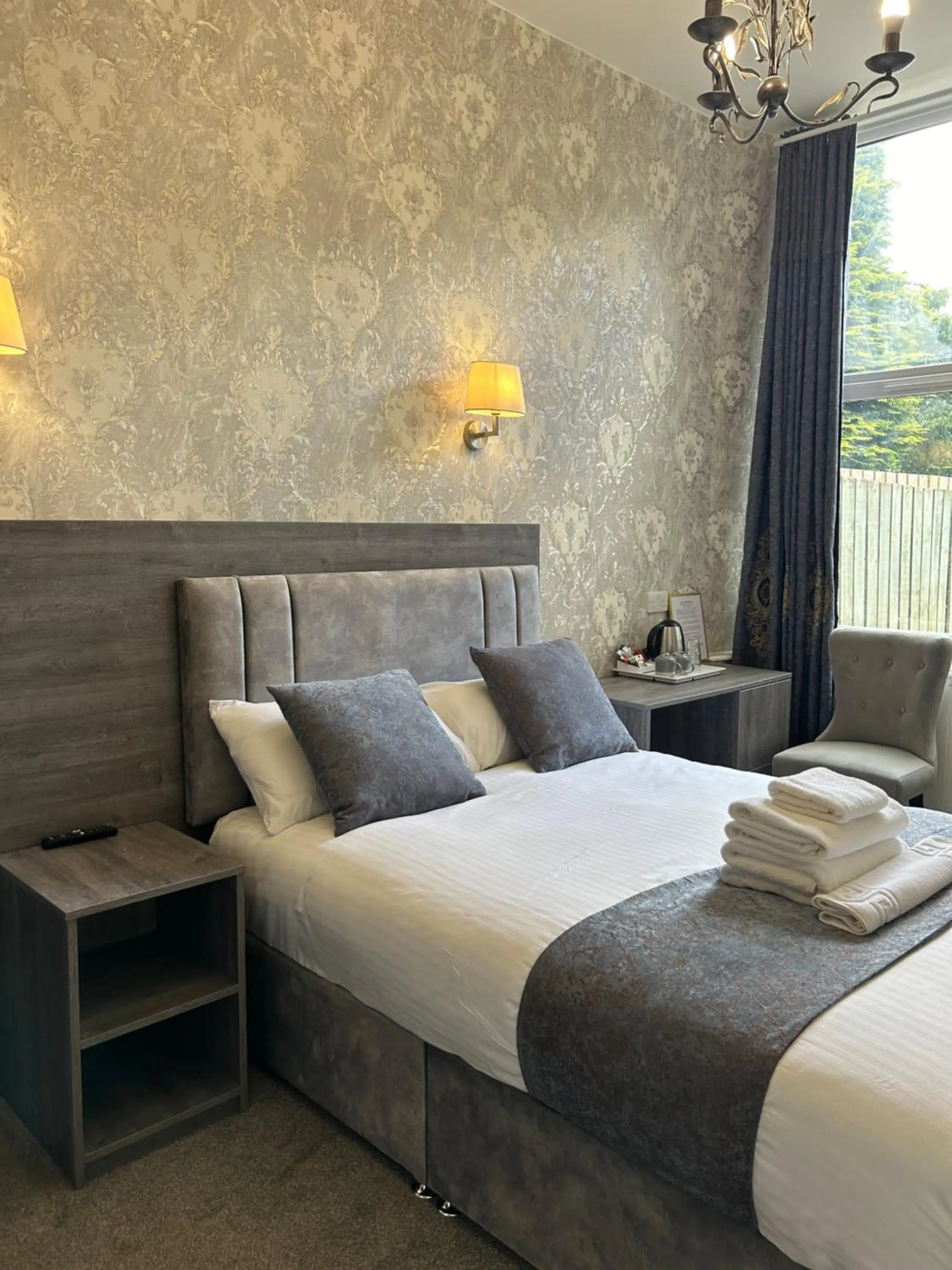 Bed in Alexander Guest House