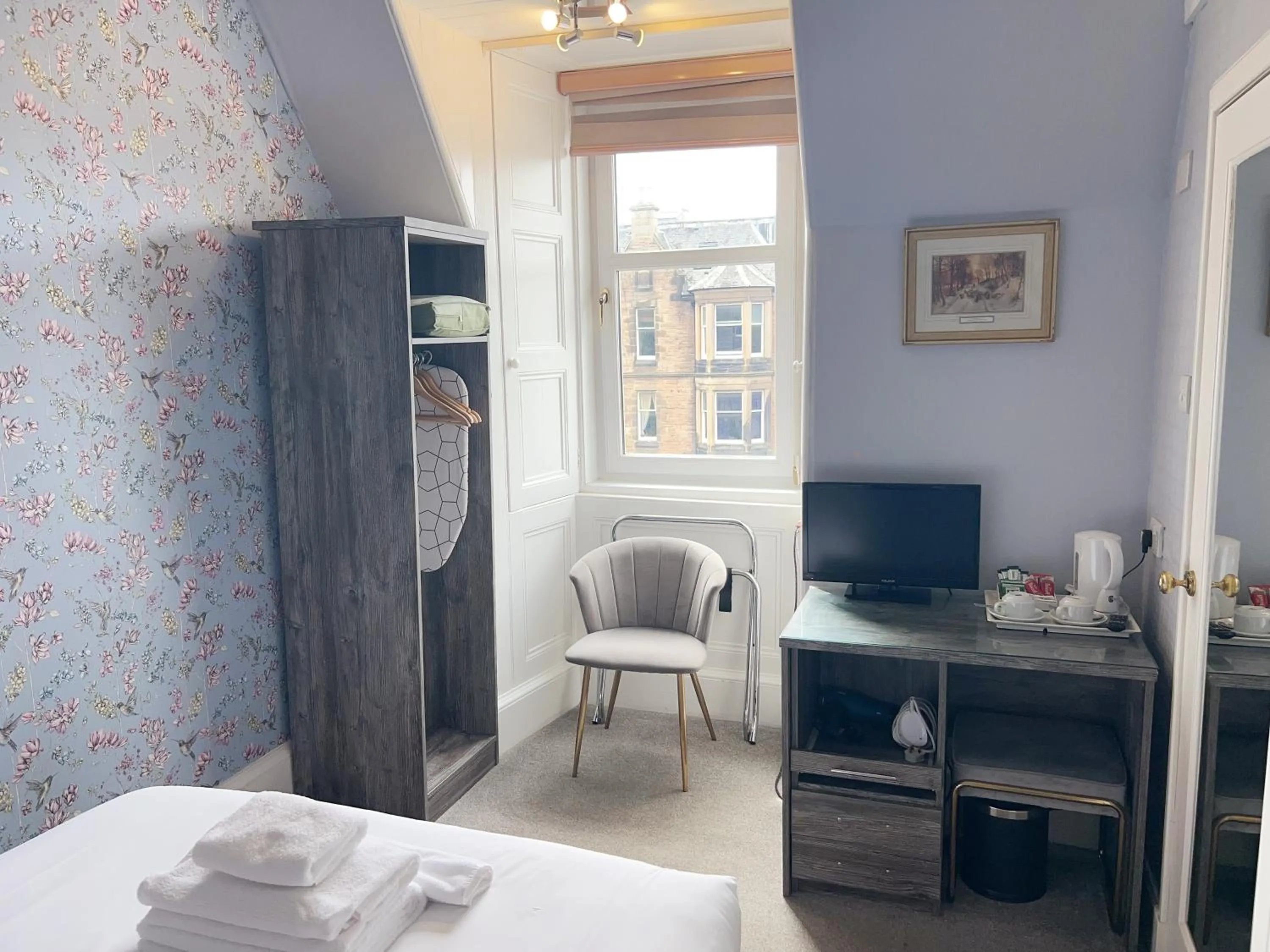 Bed in Alexander Guest House