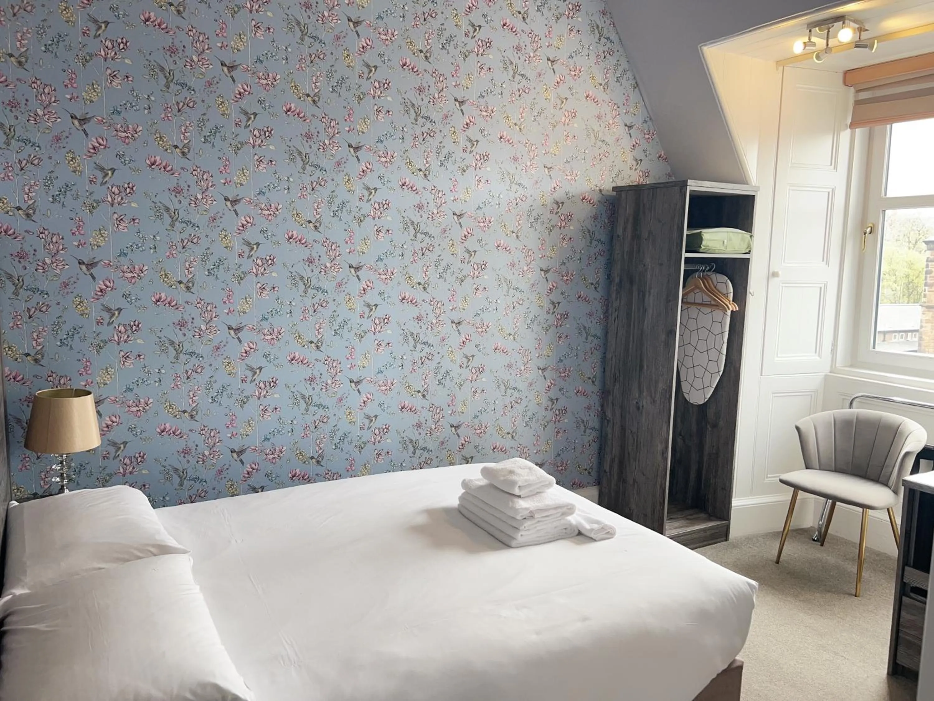 Bed in Alexander Guest House