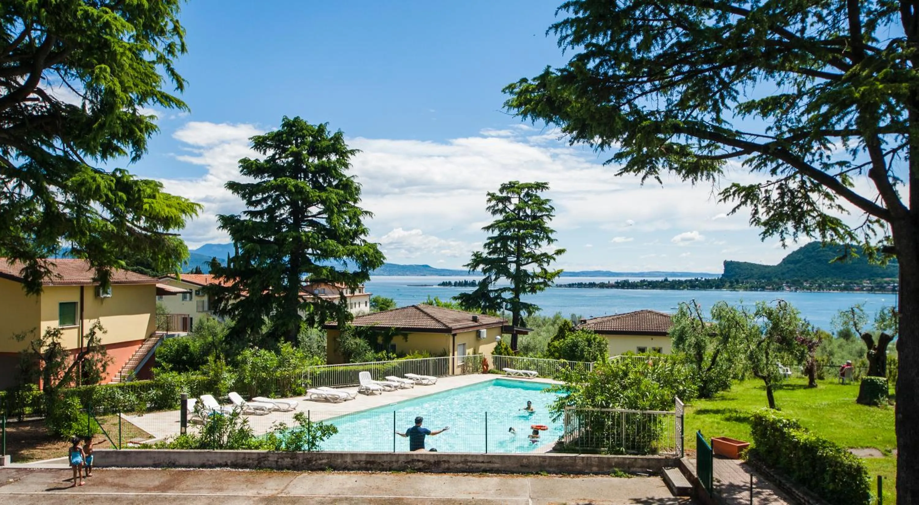 Lake view in Villenpark Sanghen