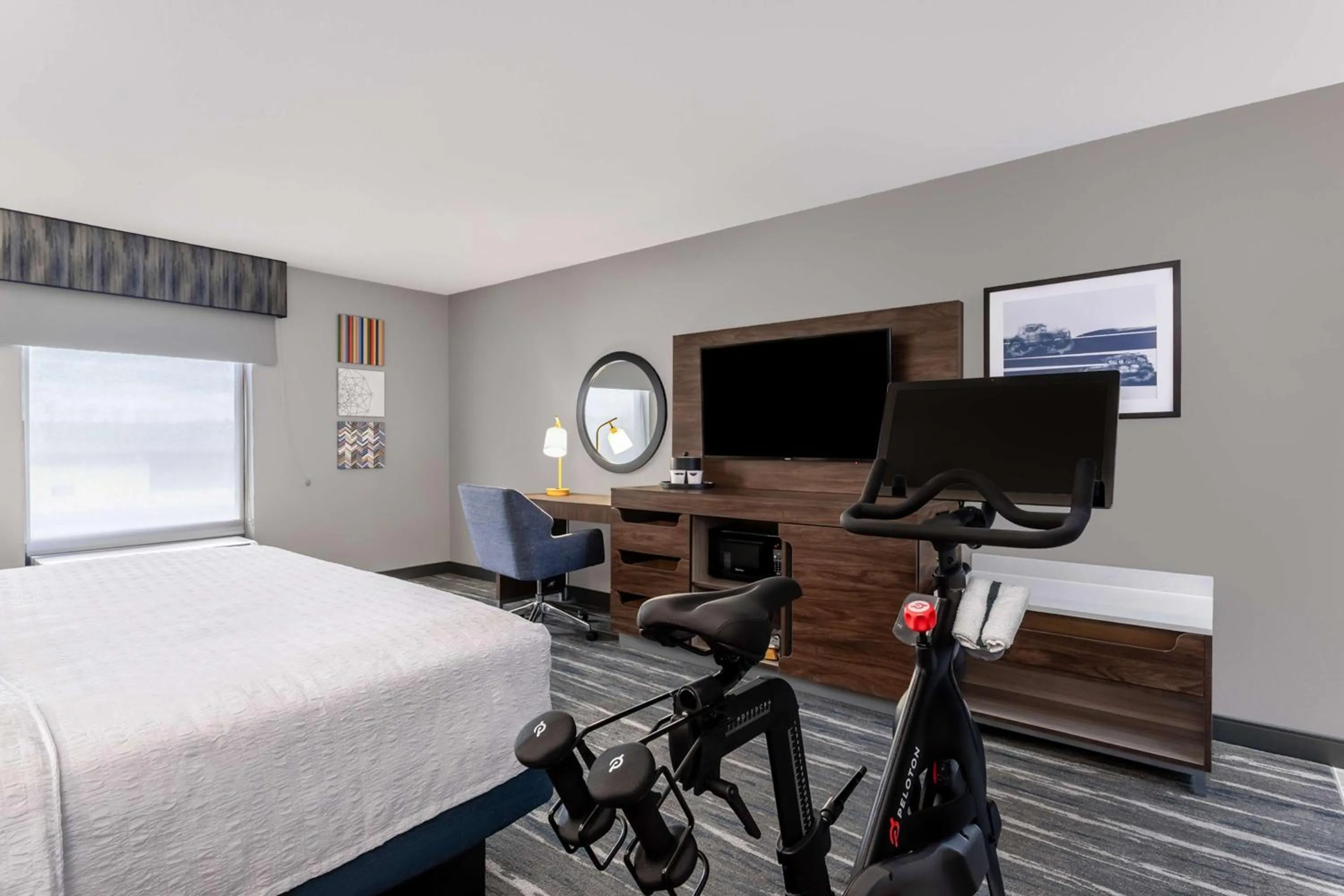 Bedroom, Bed in Hampton Inn & Suites Richmond