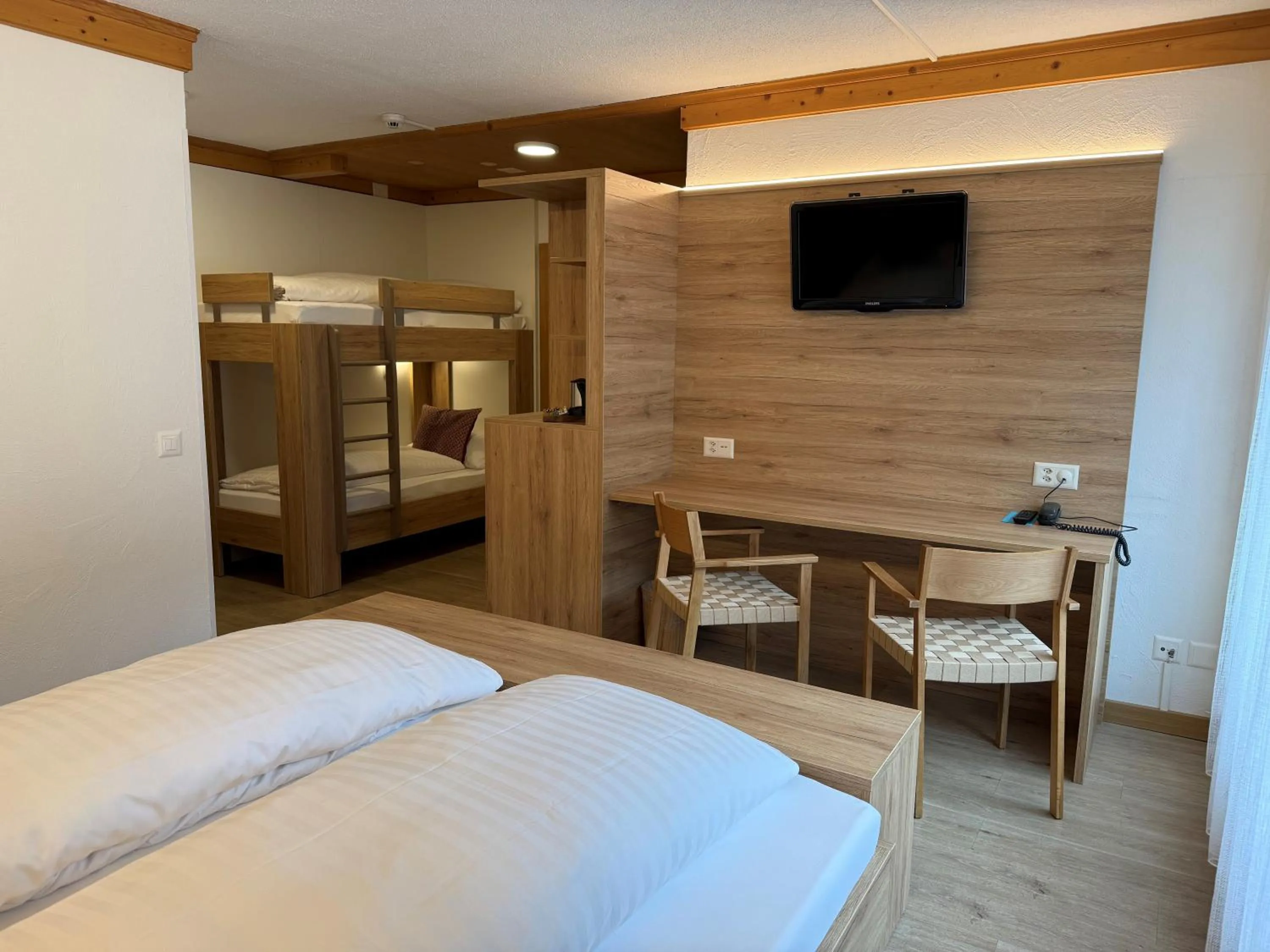 Photo of the whole room, Bed in Hotel Crystal