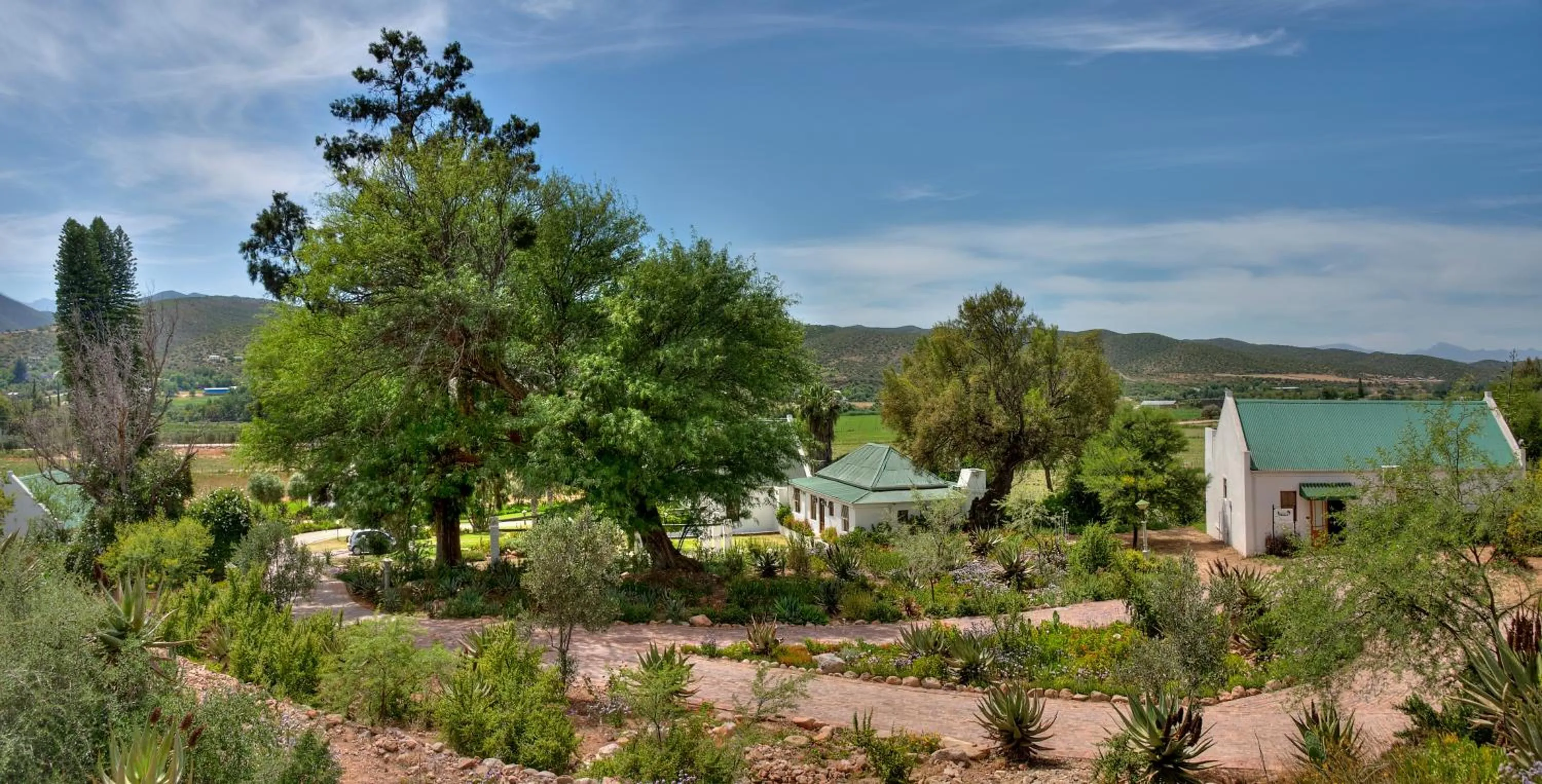 Property building in Berluda Farmhouse and Cottages