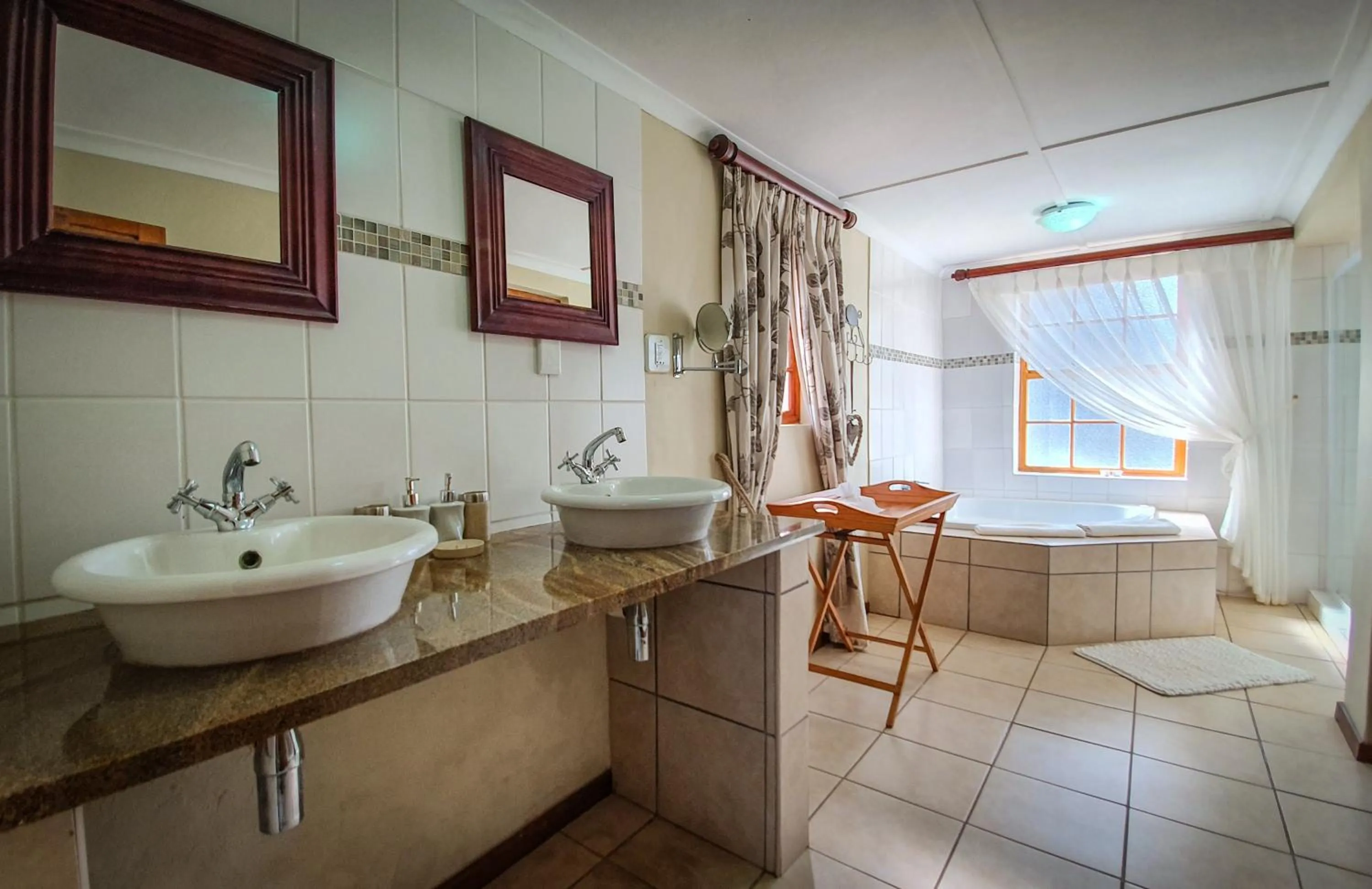 Bathroom in Berluda Farmhouse and Cottages