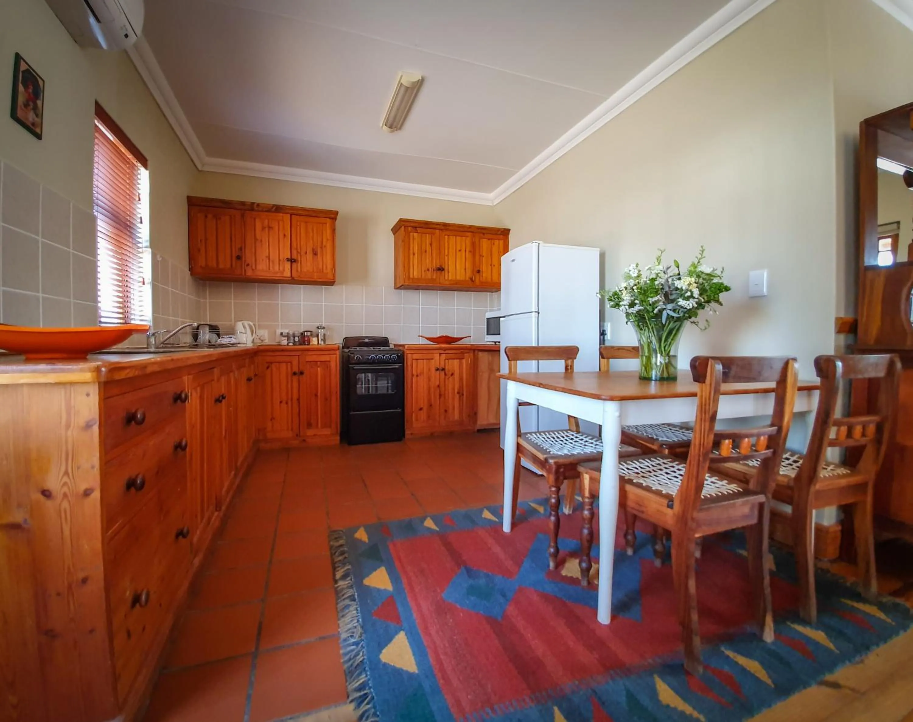 kitchen in Berluda Farmhouse and Cottages