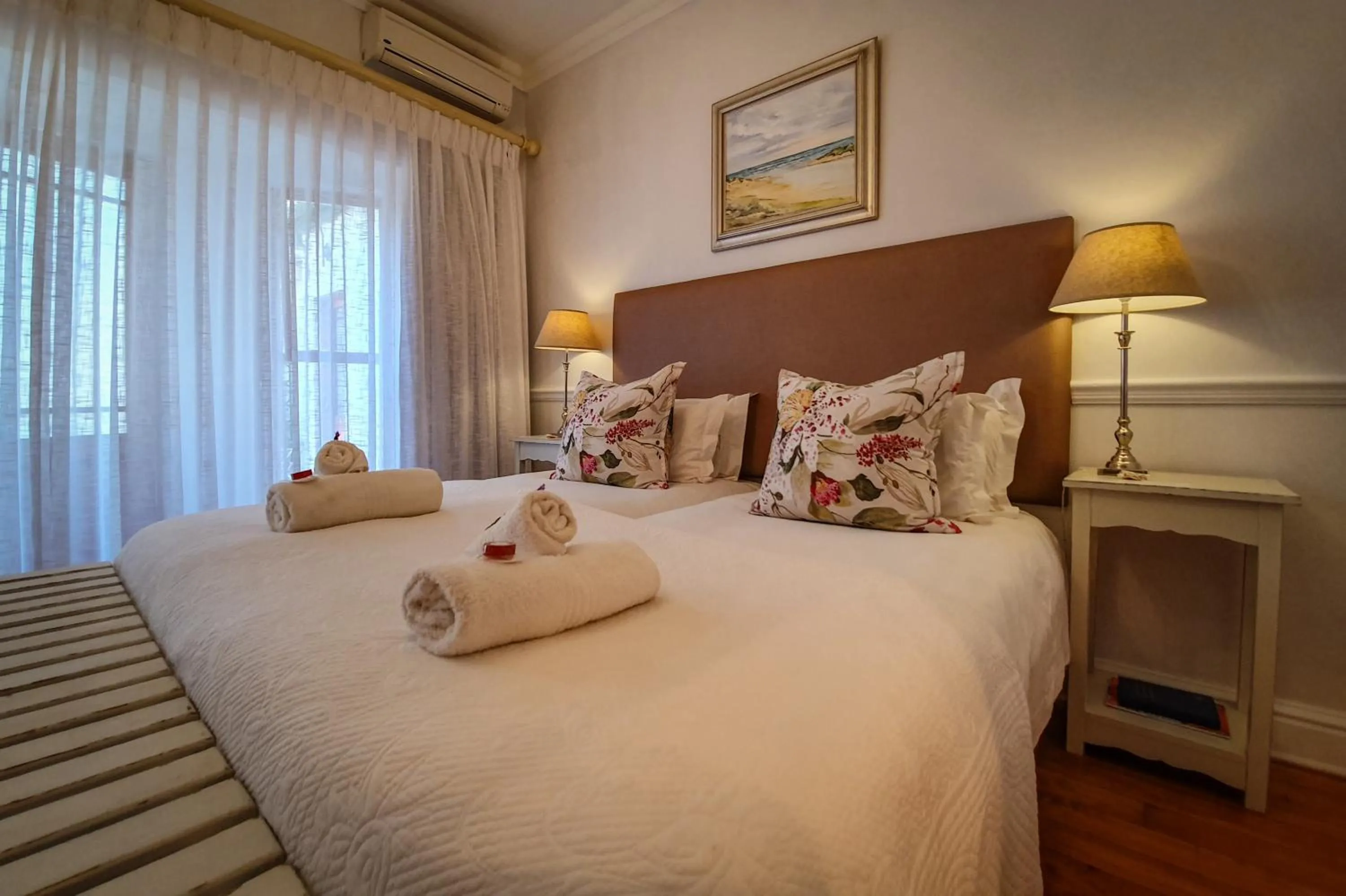 Bedroom, Bed in Berluda Farmhouse and Cottages