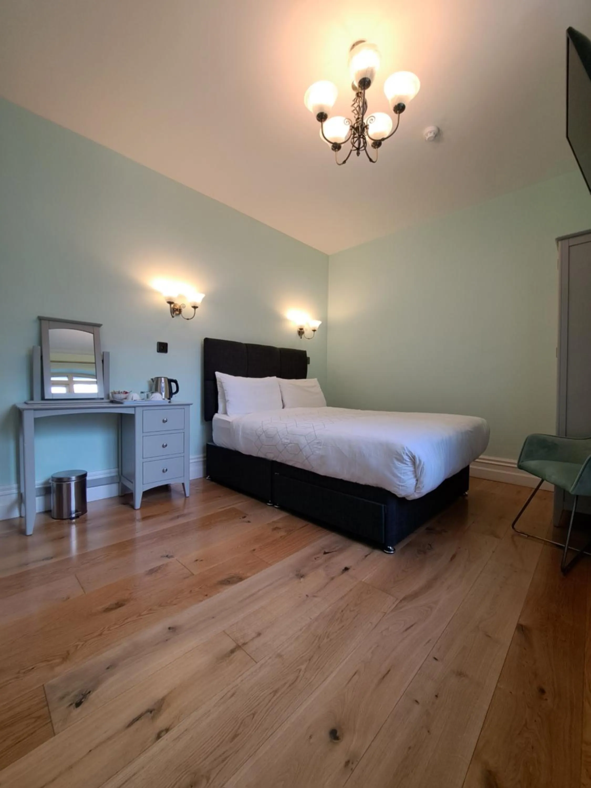 TV and multimedia, Bed in Shandon Bells Guest House