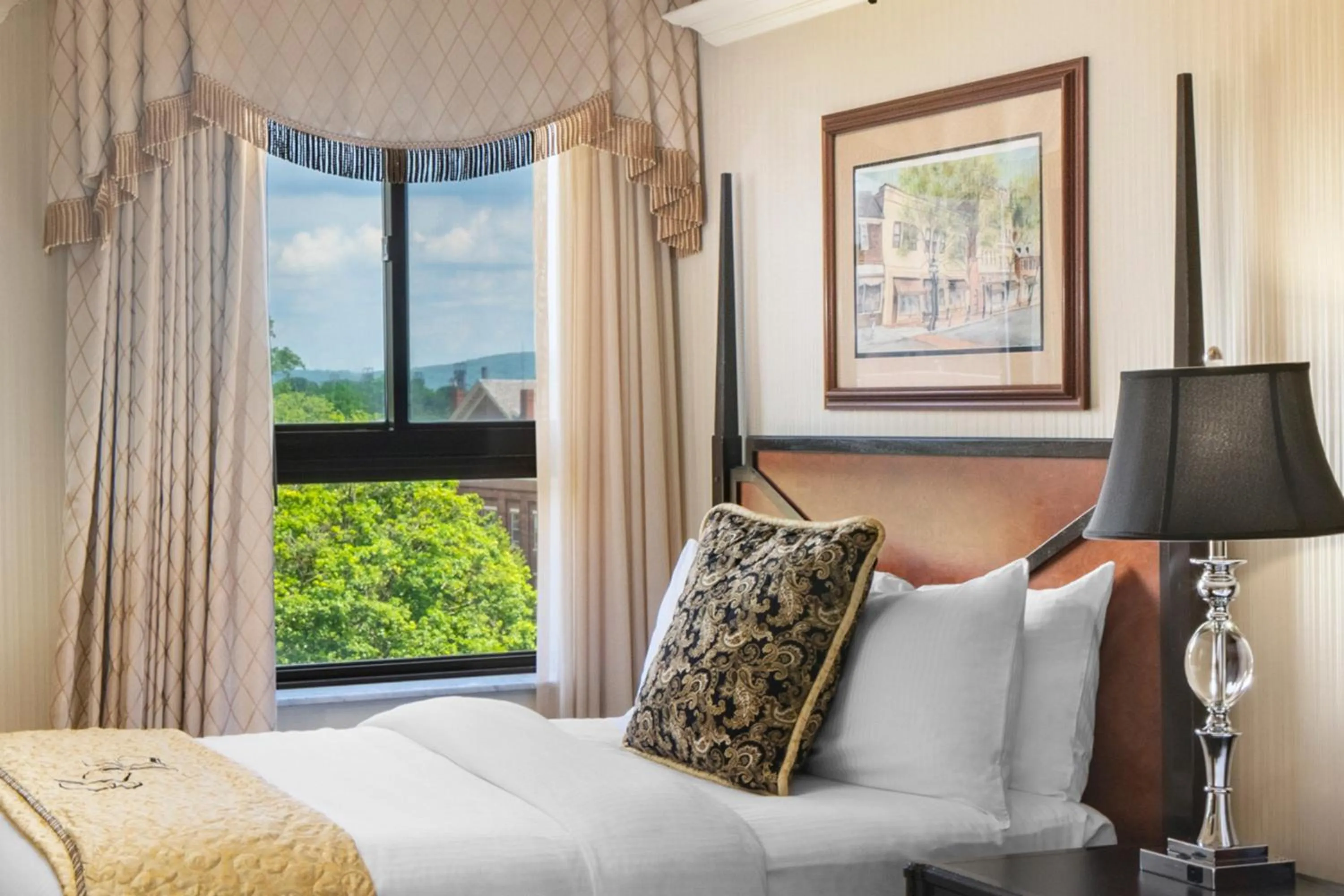 Photo of the whole room, Bed in Historic Hotel Bethlehem