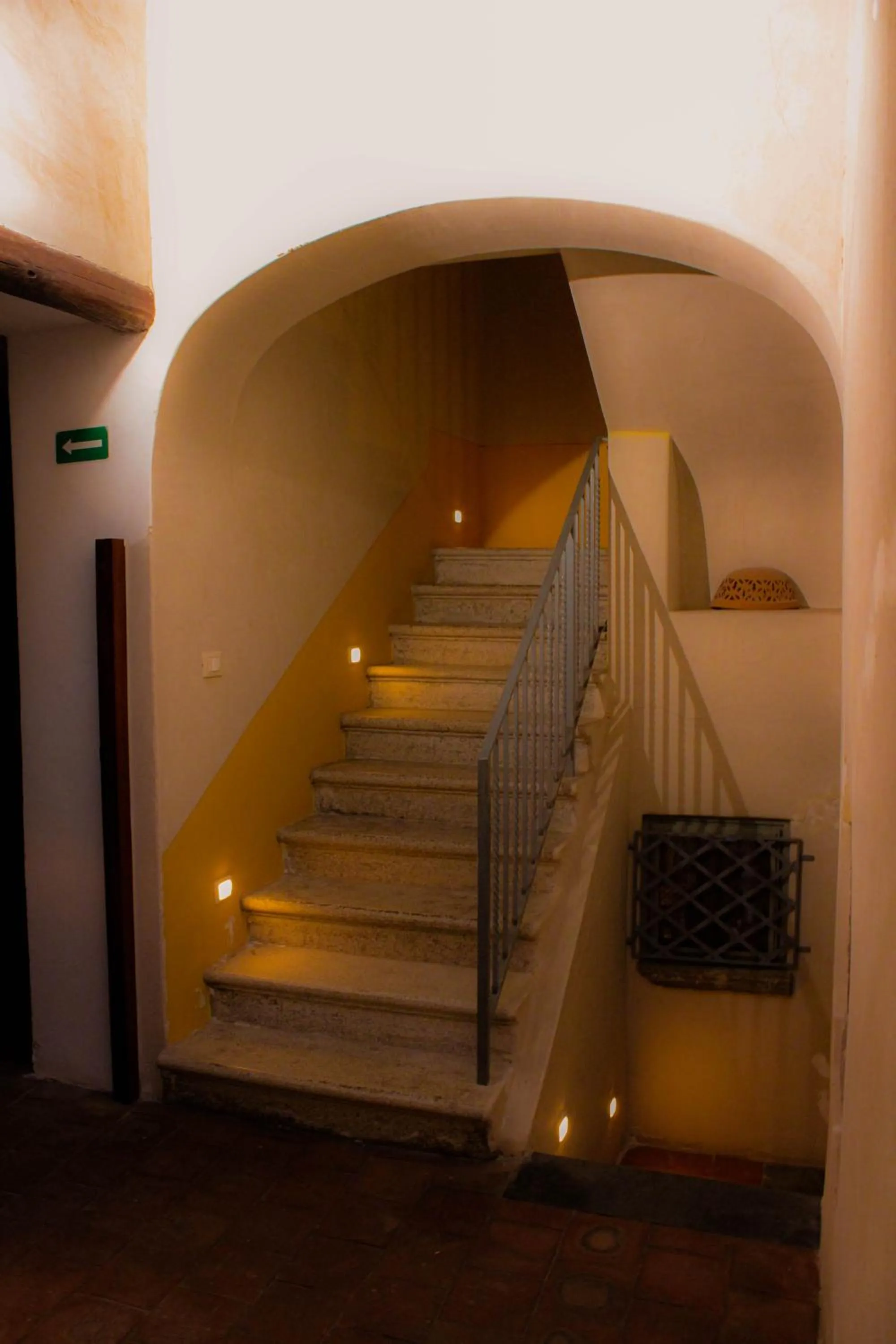 Night in Residence Acanto