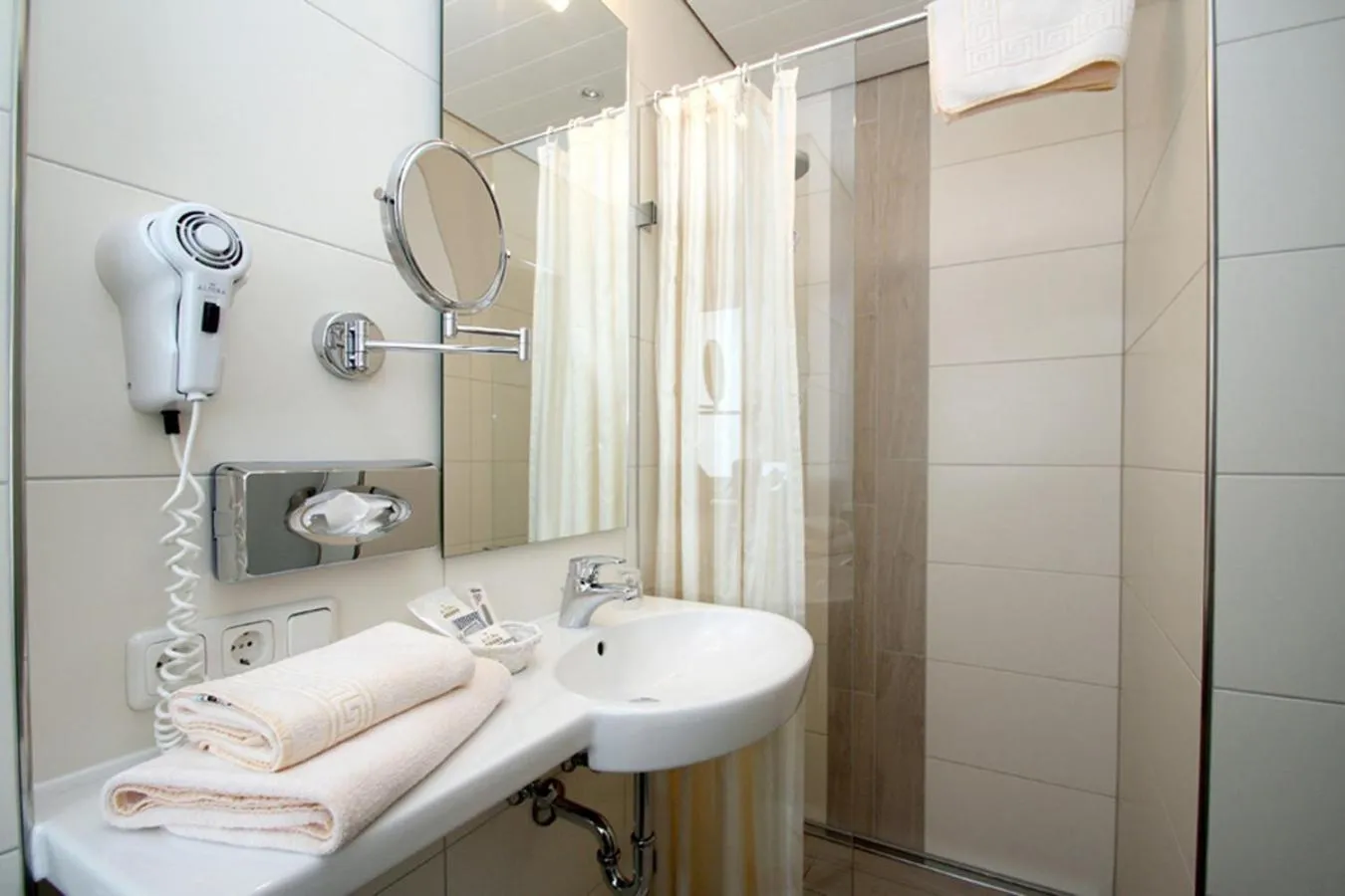 Bathroom in Hotel-Restaurant Gasthaus Bonimeier